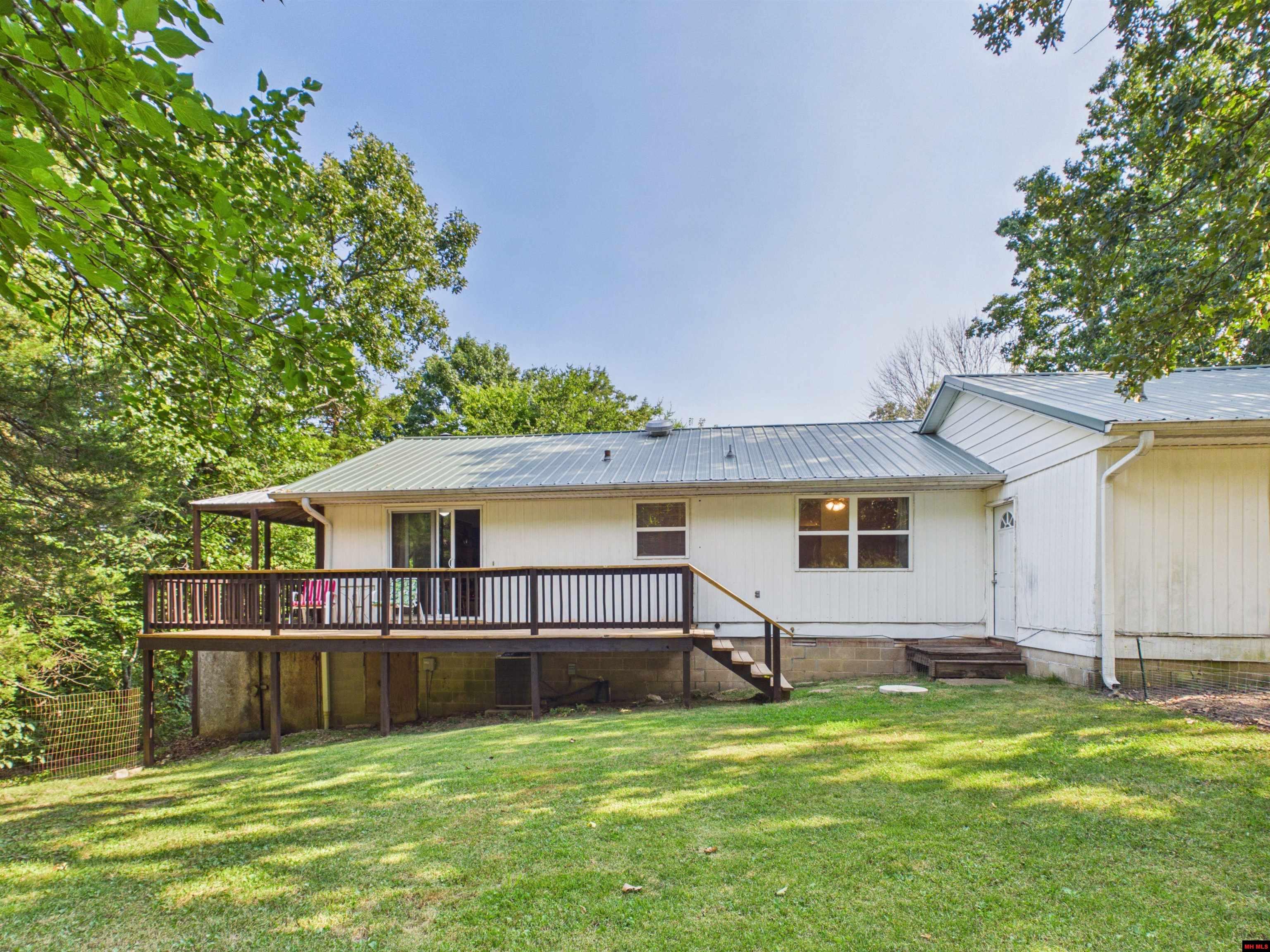 911 SETTLER POINT Horseshoe Bend, AR