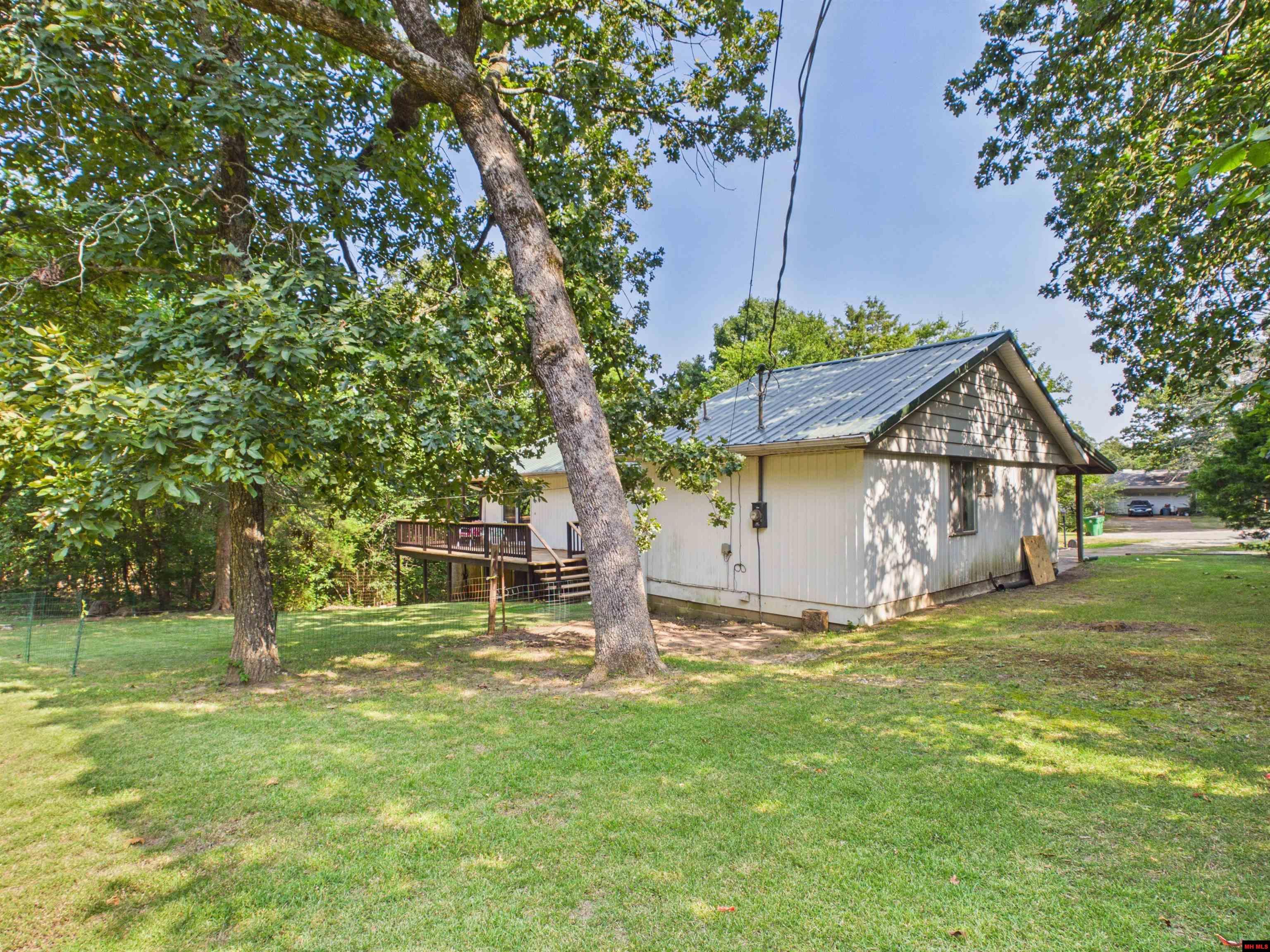 911 SETTLER POINT Horseshoe Bend, AR