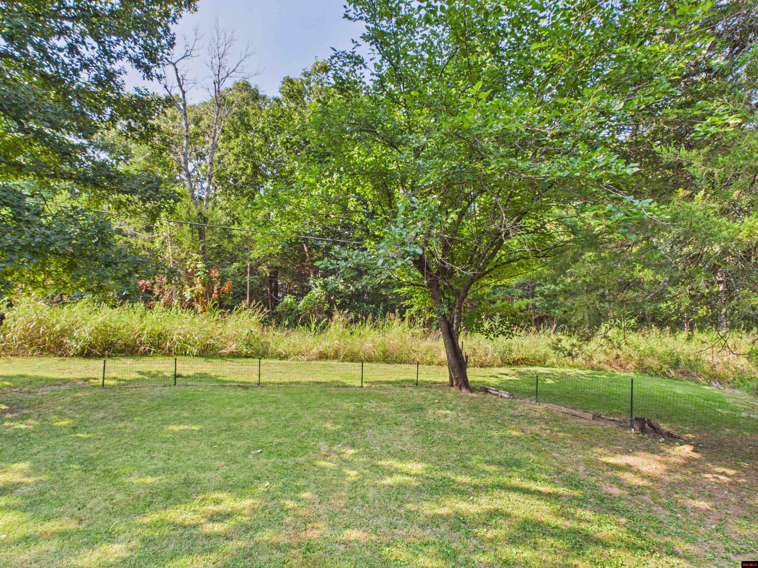 911 SETTLER POINT Horseshoe Bend, AR