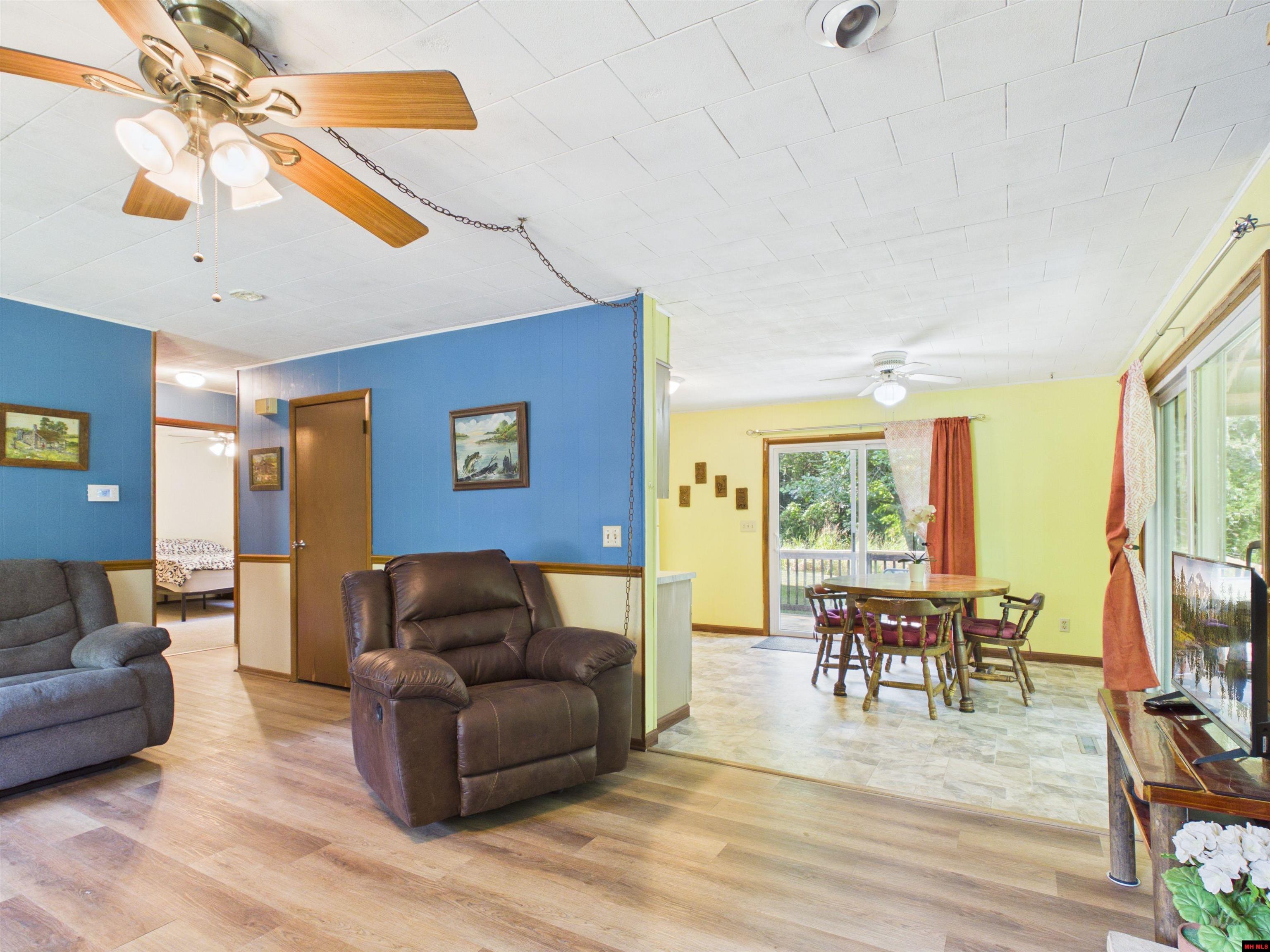 911 SETTLER POINT Horseshoe Bend, AR