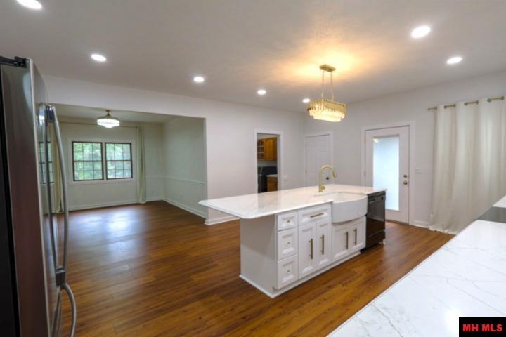 380 PLAINS DRIVE Mountain Home, AR