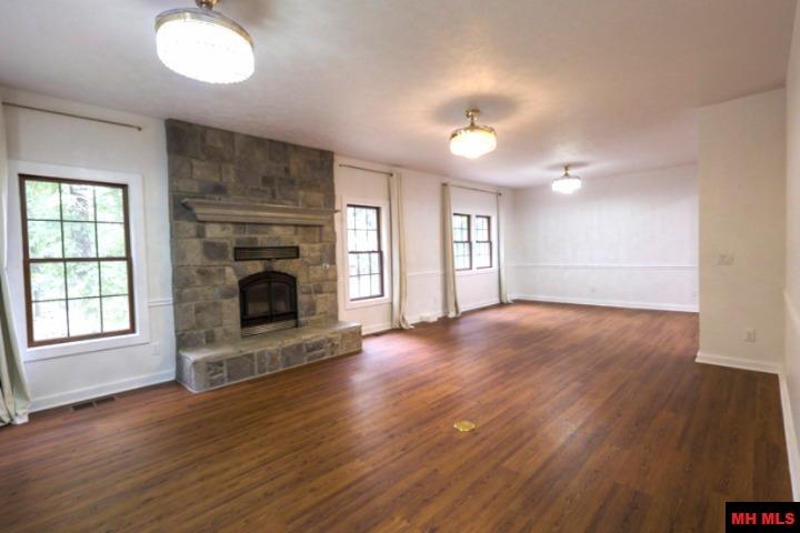 380 PLAINS DRIVE Mountain Home, AR