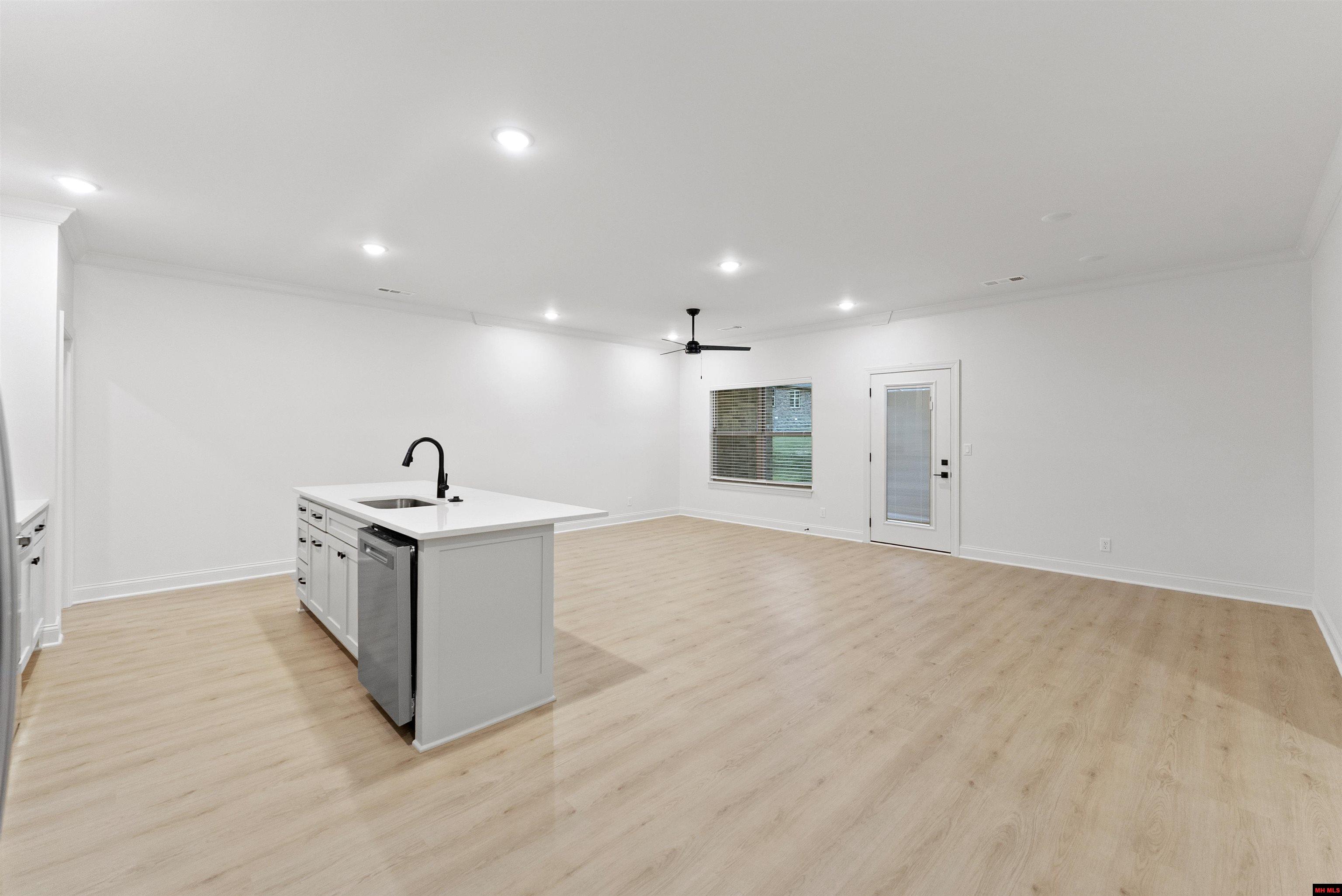 1049 Nottington Street
