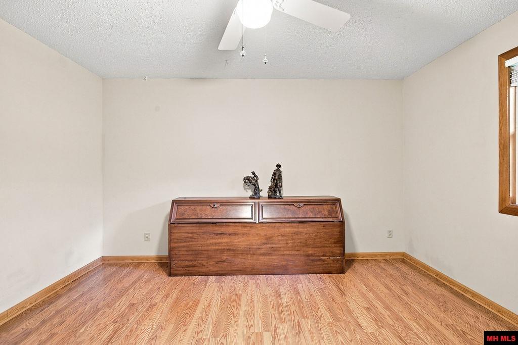 757 CR 57 Mountain Home, AR