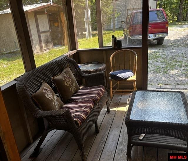 1141 MC 8083 Yellville, AR