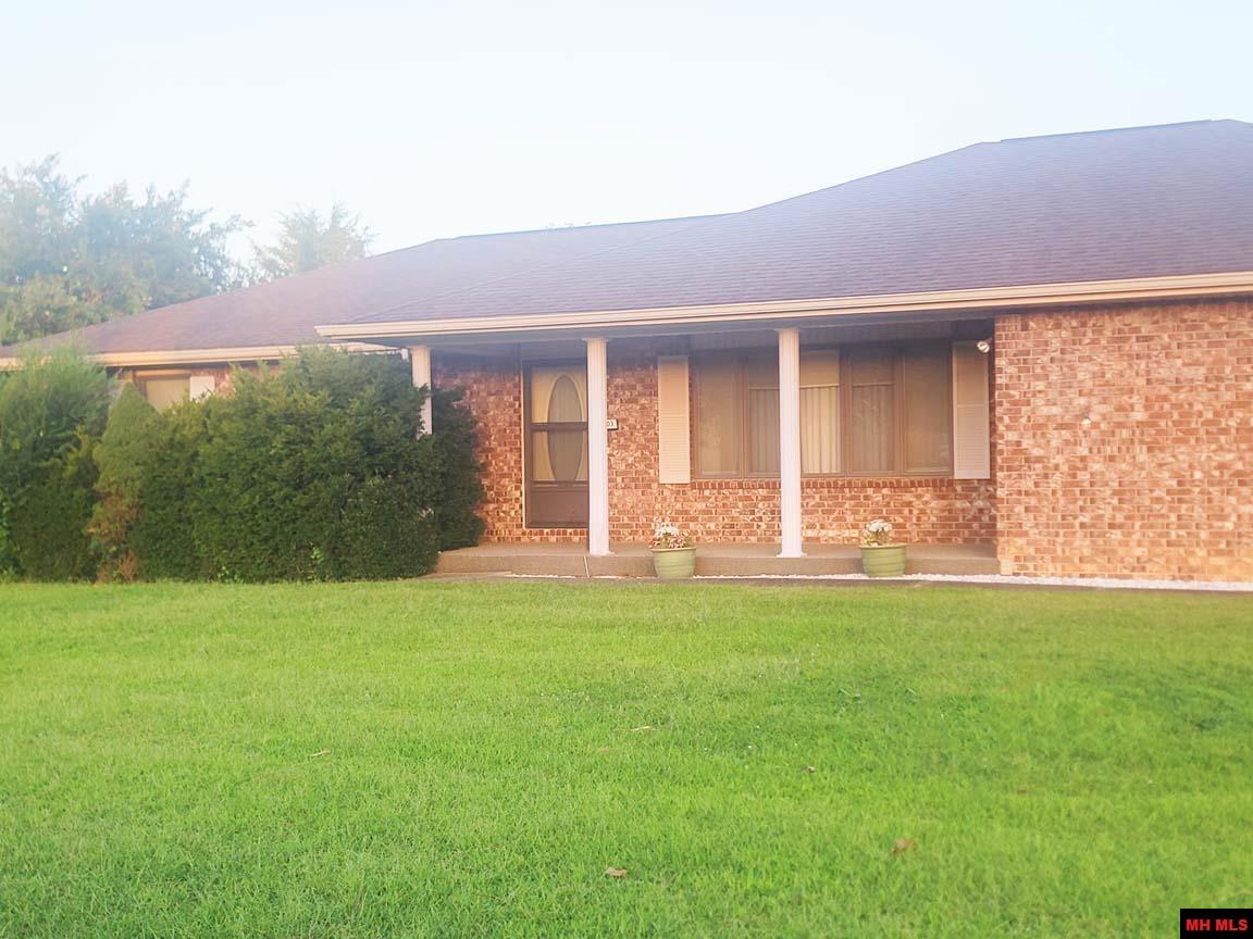 1403 MISTLETOE Mountain Home, AR