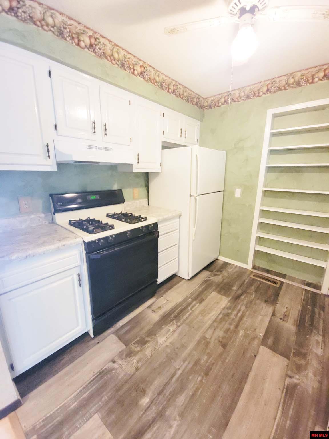 608 MONTGOMERY AVENUE Mountain Home, AR