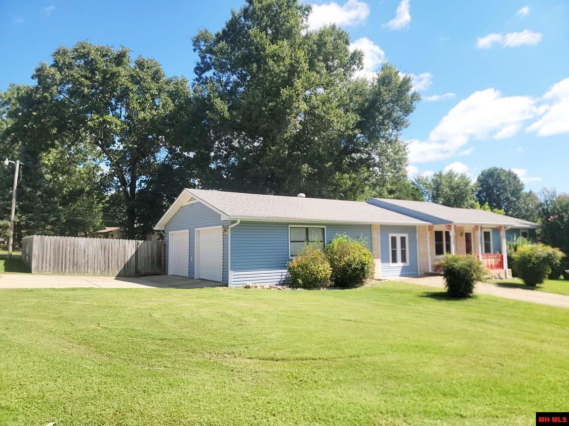 608 MONTGOMERY AVENUE Mountain Home, AR