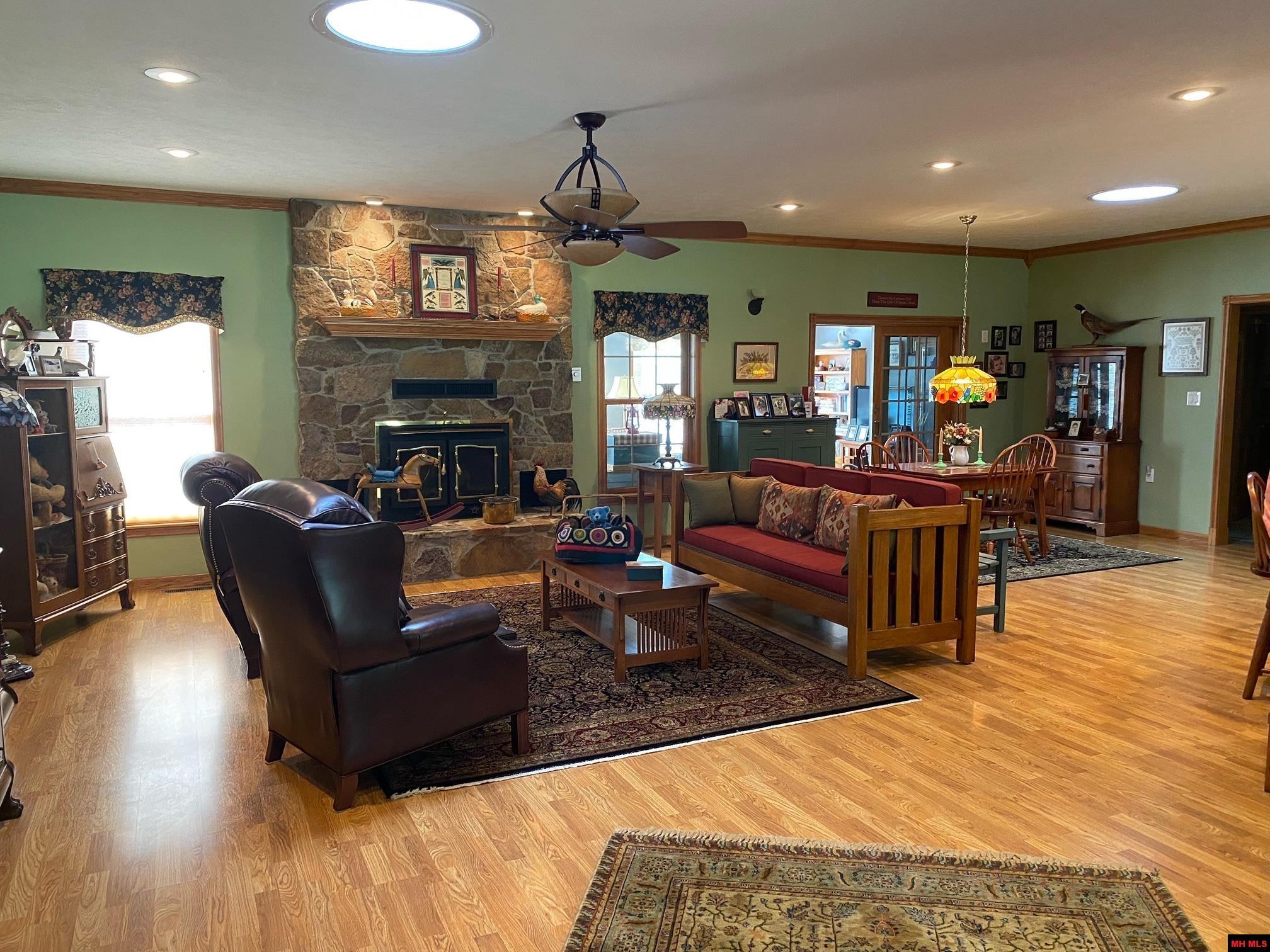 295 Slick Rock Road