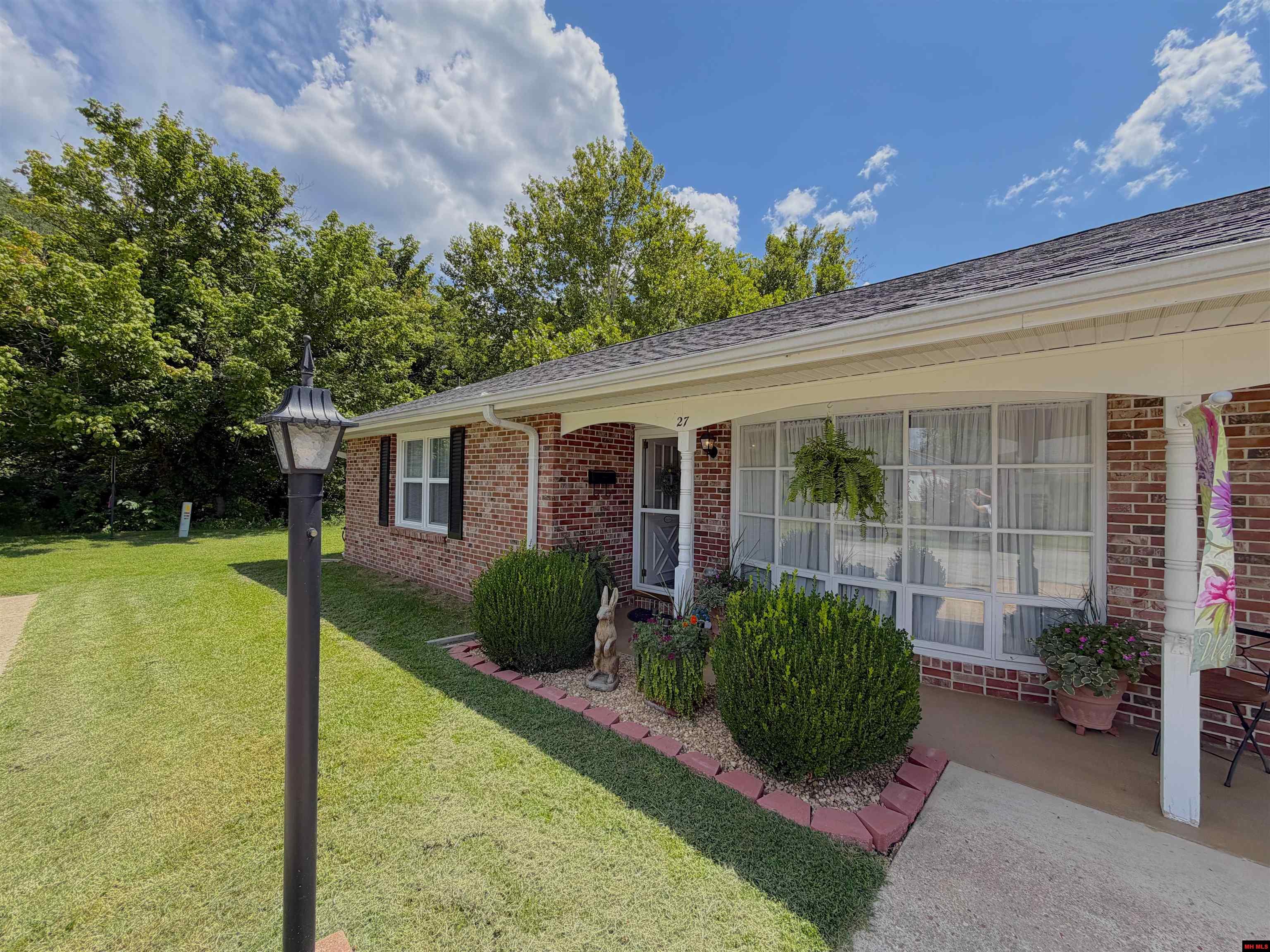 1303 MEADOWBROOK DRIVE Mountain Home, AR