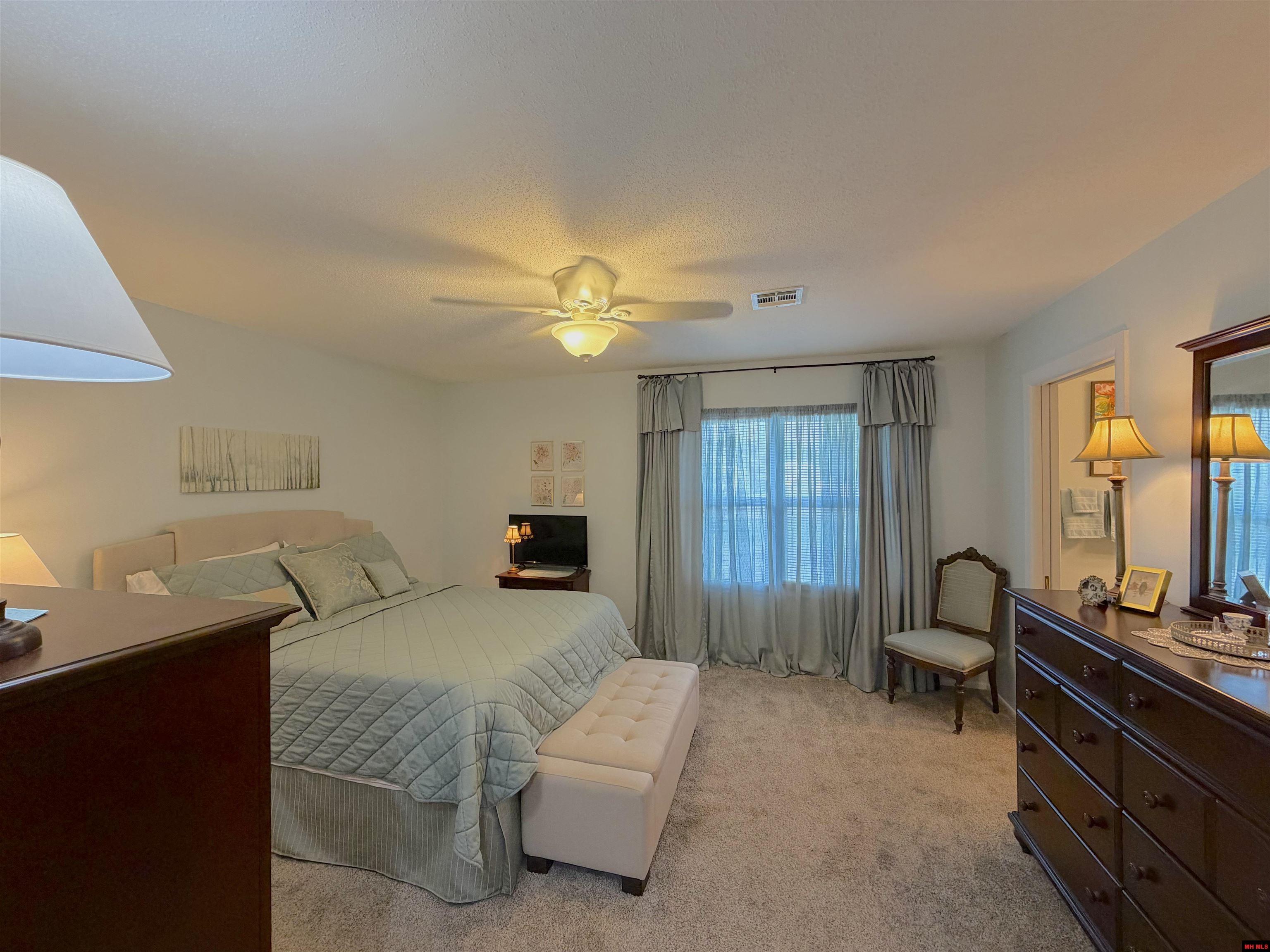 1303 MEADOWBROOK DRIVE Mountain Home, AR