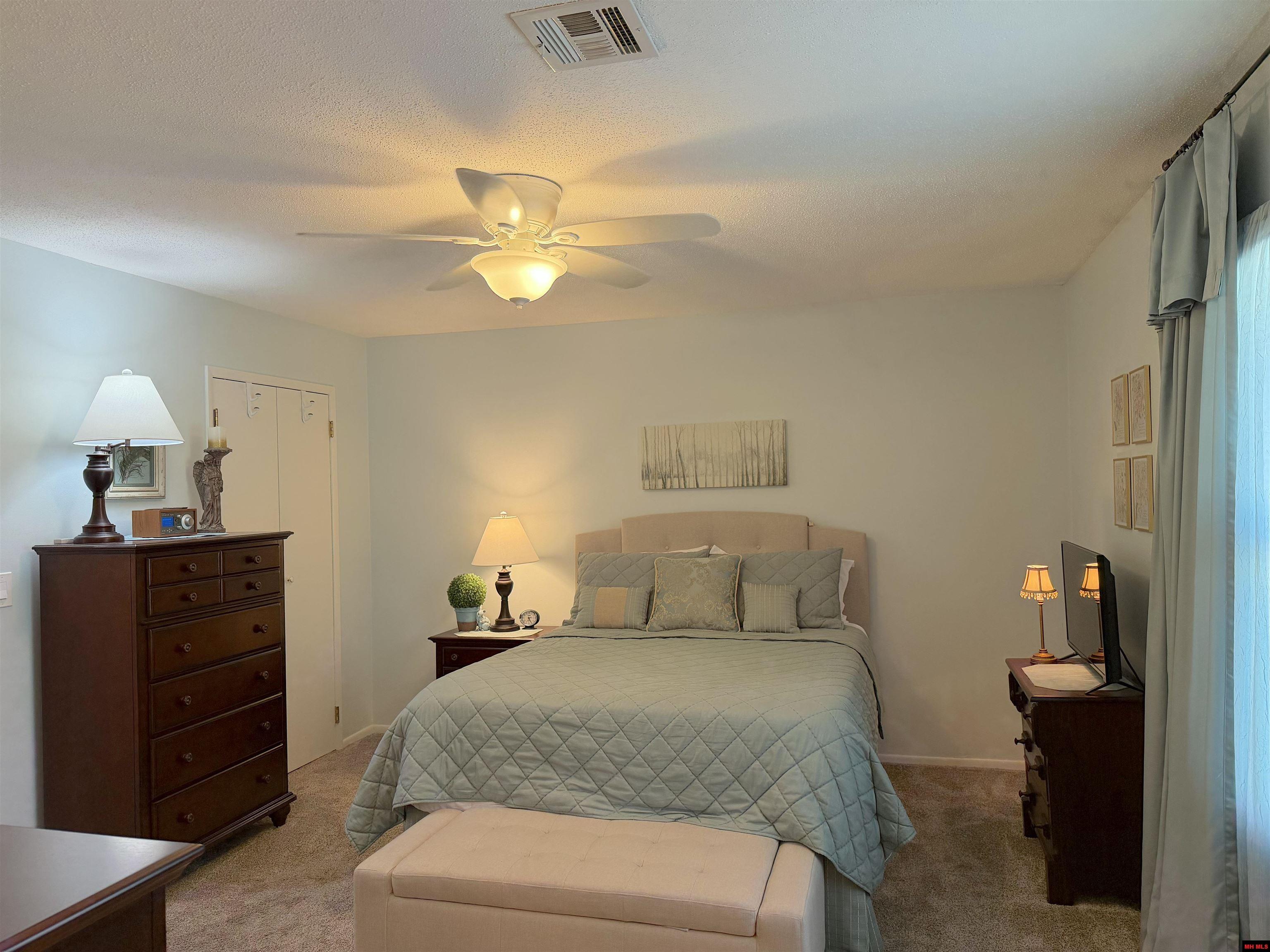 1303 MEADOWBROOK DRIVE Mountain Home, AR
