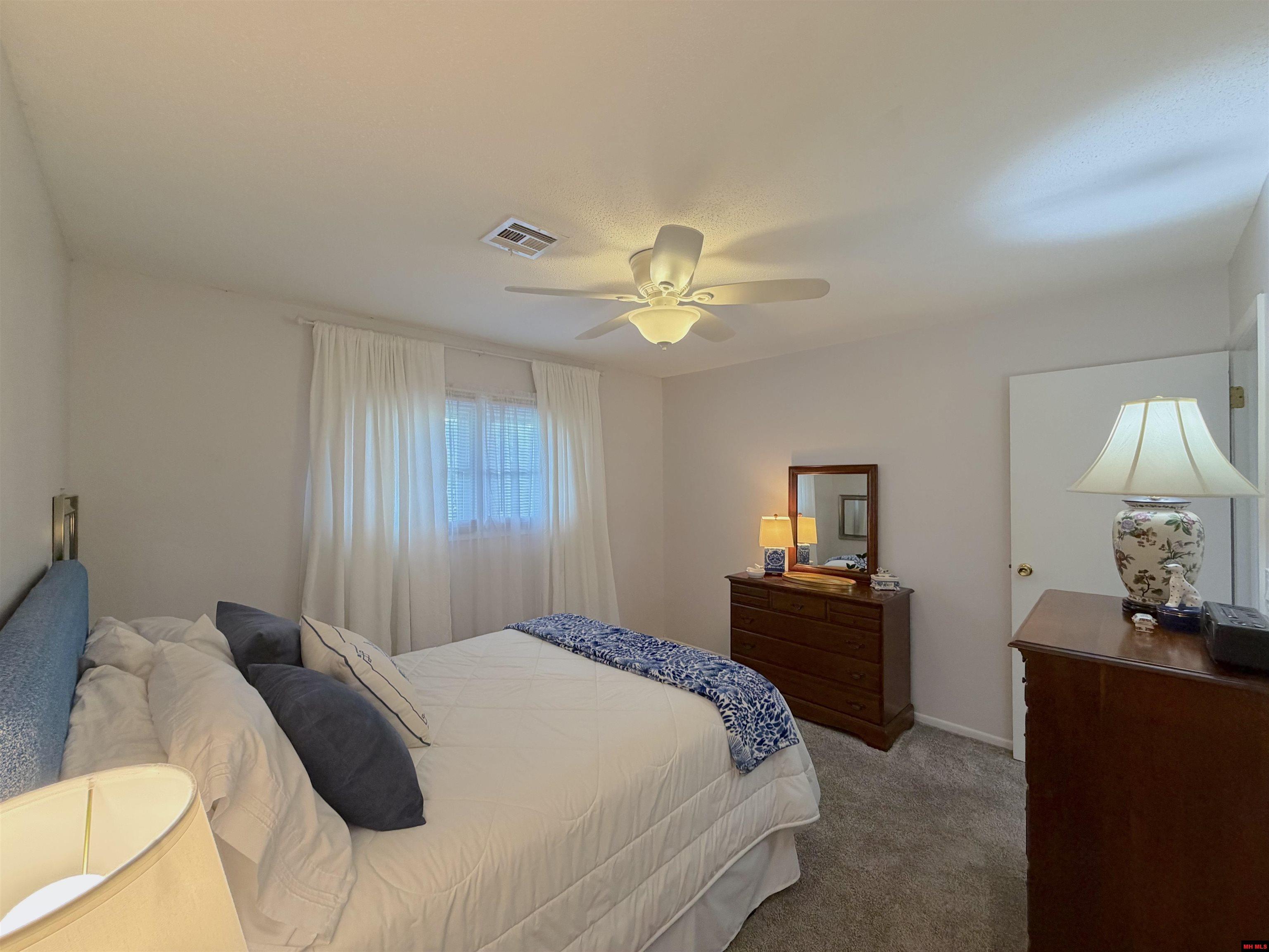 1303 MEADOWBROOK DRIVE Mountain Home, AR
