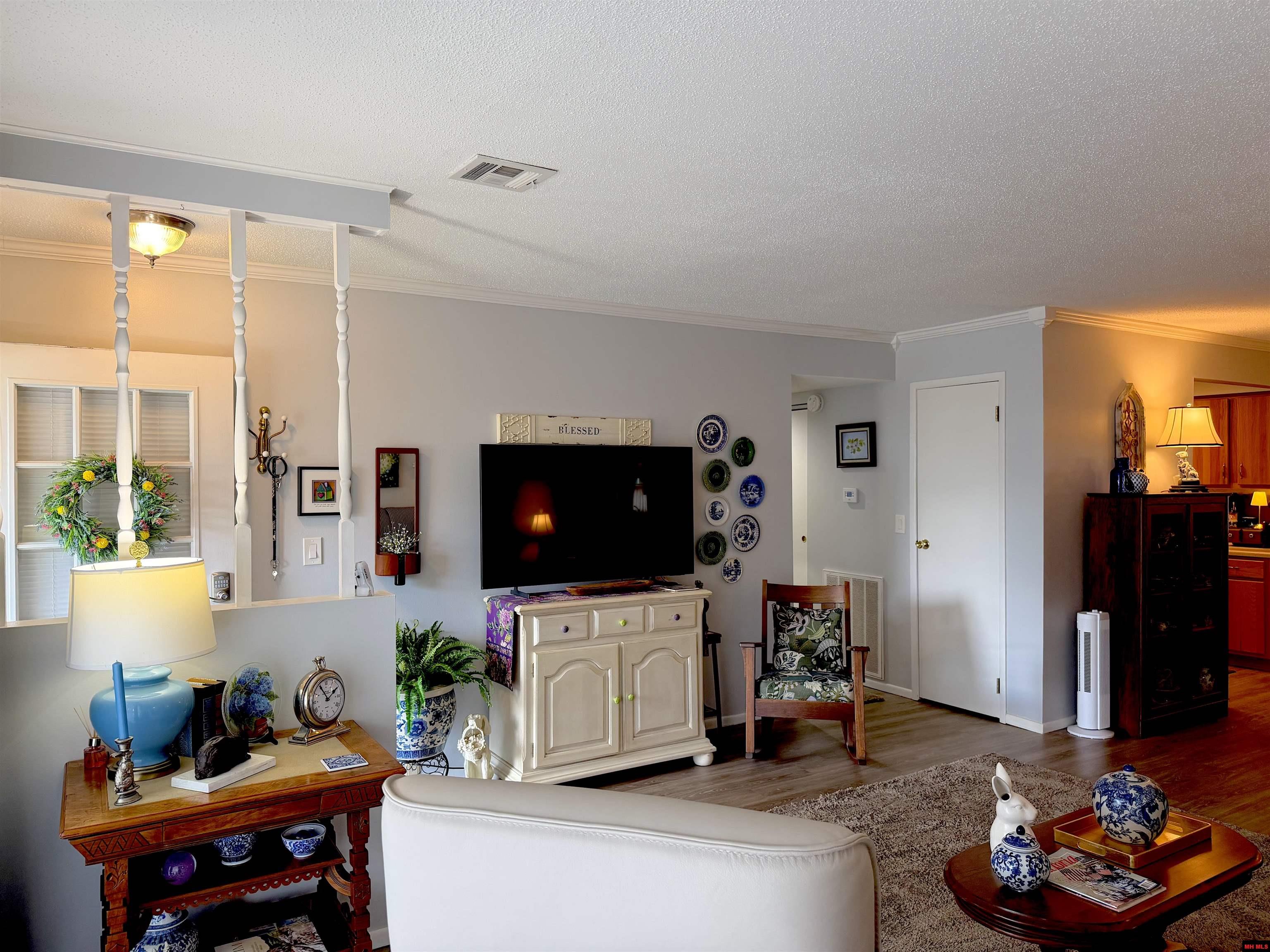 1303 MEADOWBROOK DRIVE Mountain Home, AR