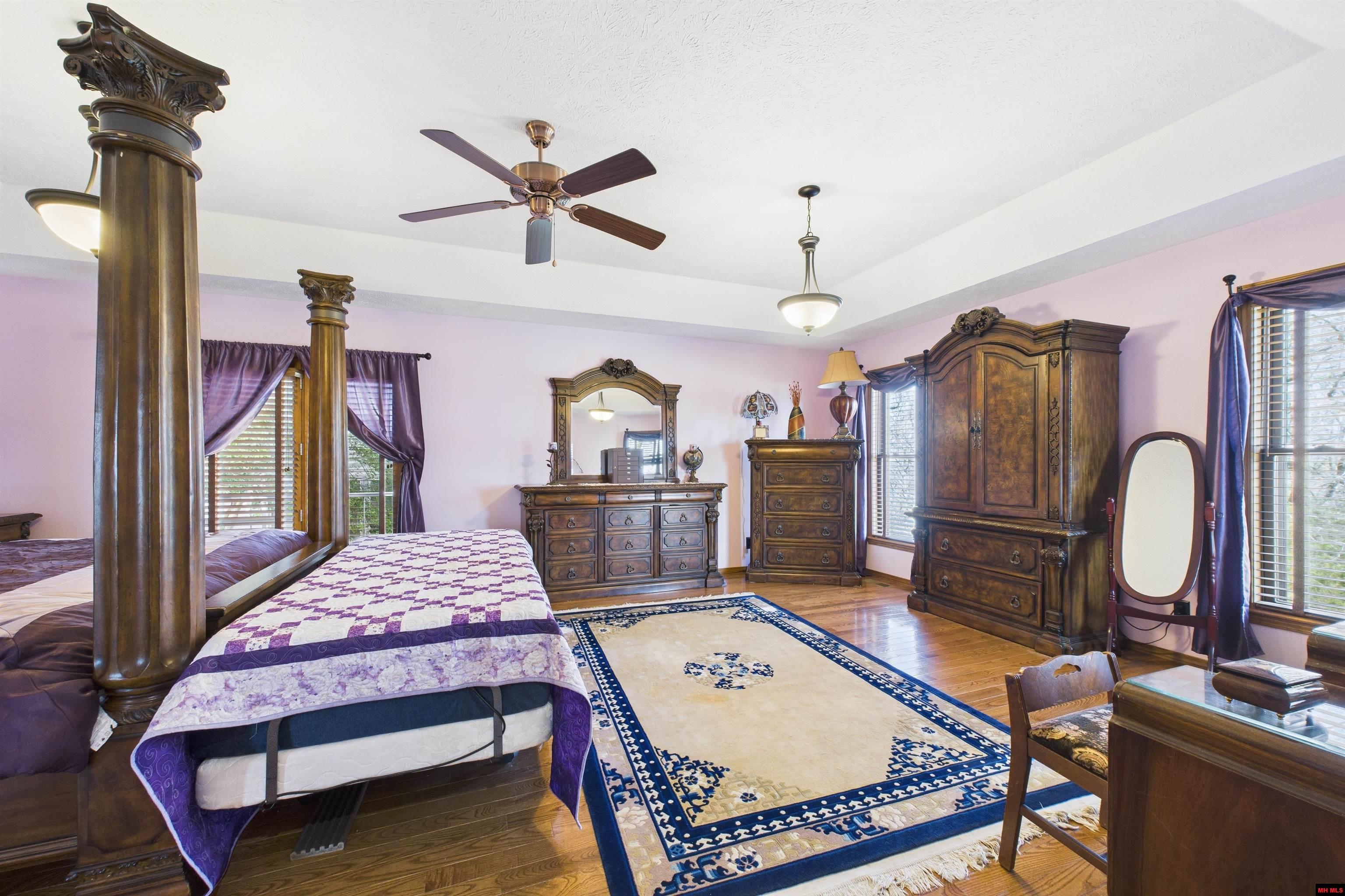 173 White River Drive