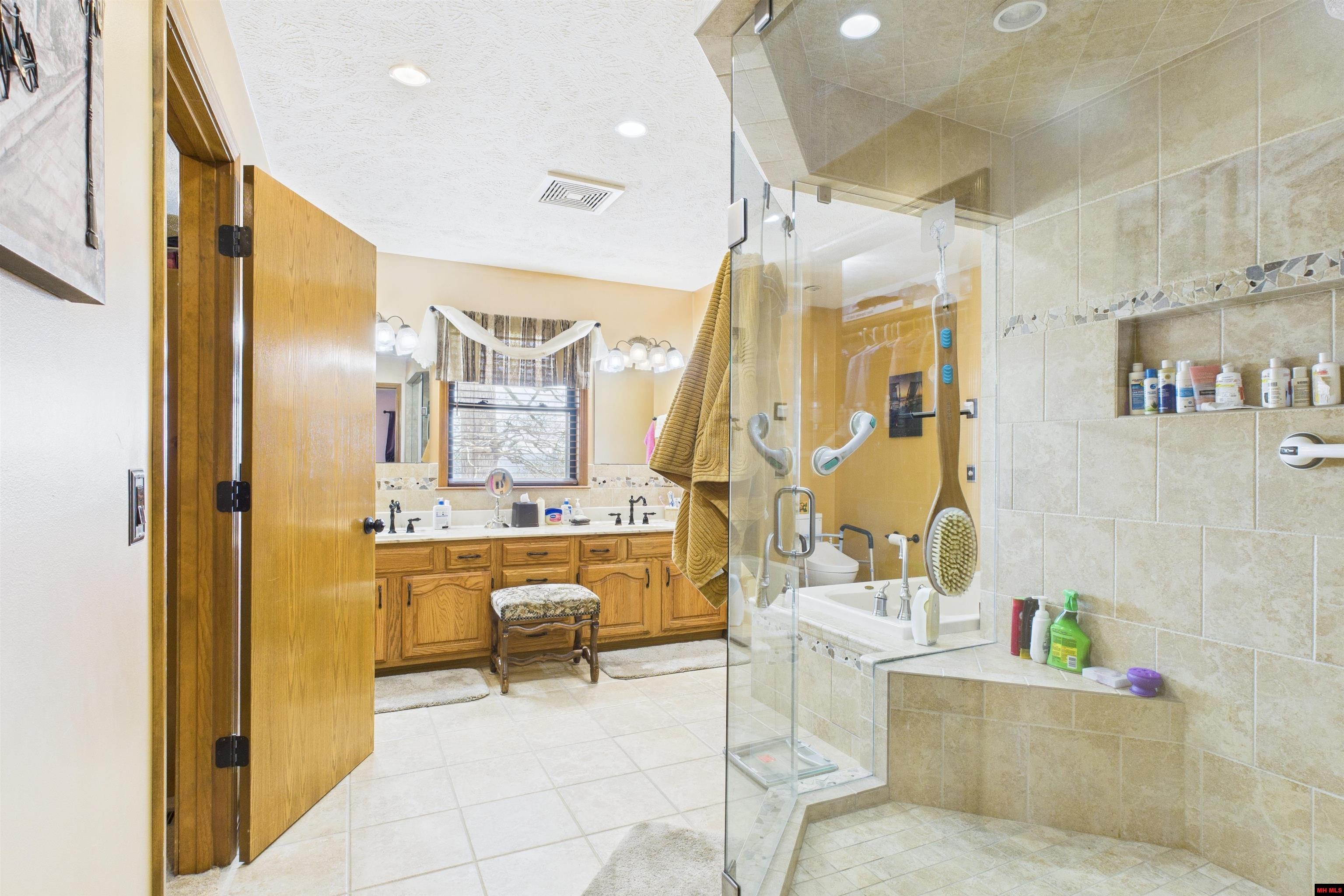 173 White River Drive