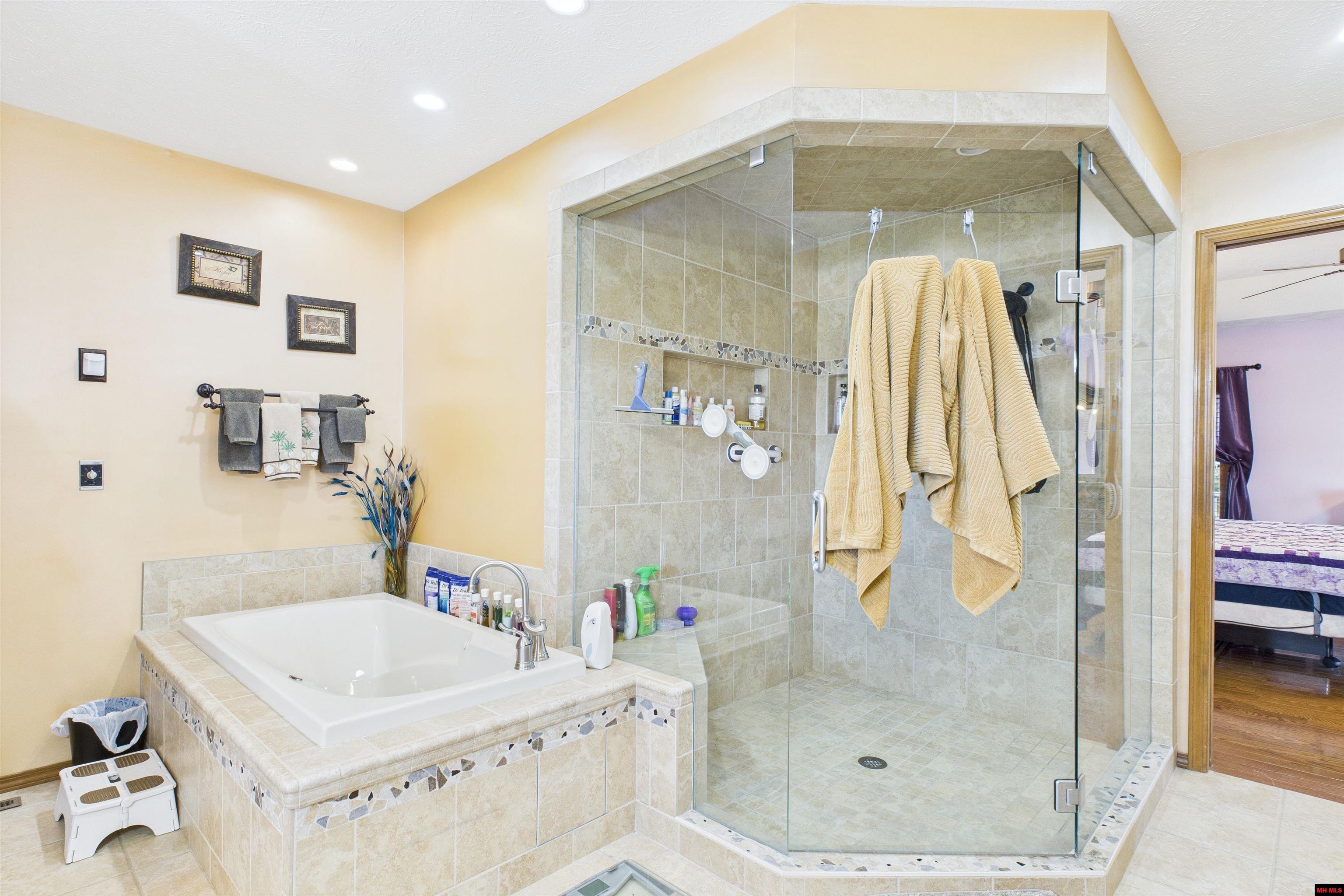 173 White River Drive