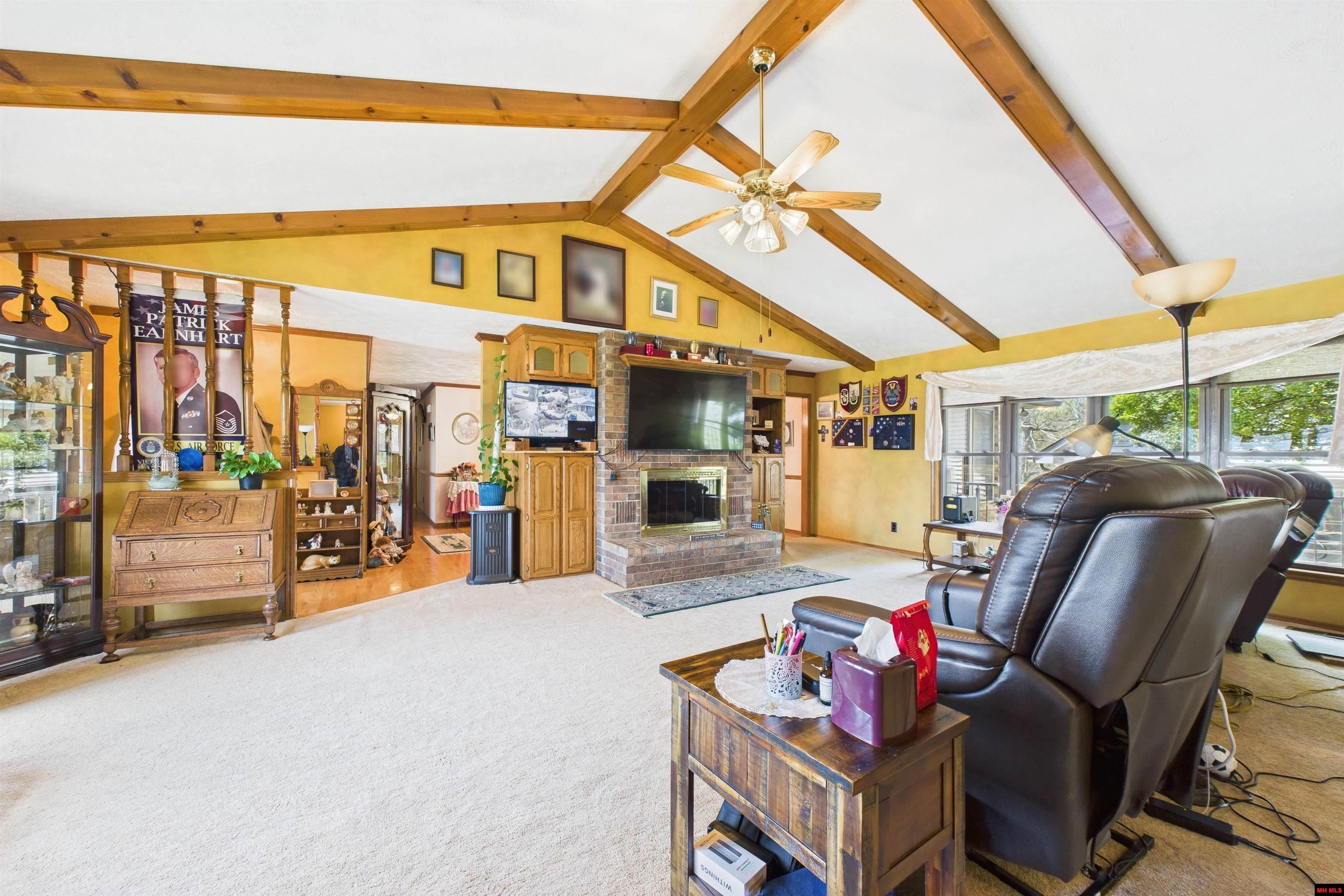 173 White River Drive