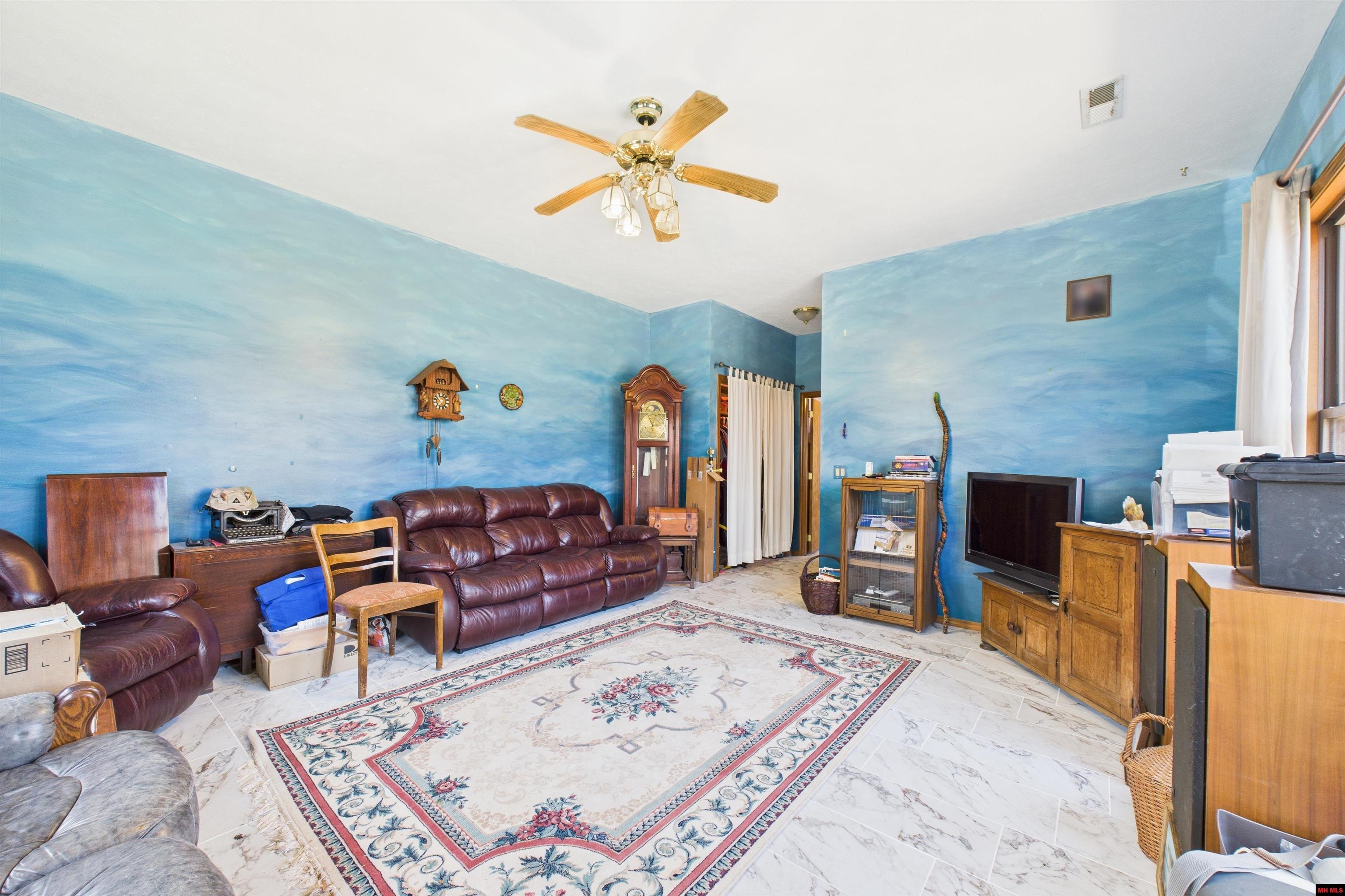 173 White River Drive
