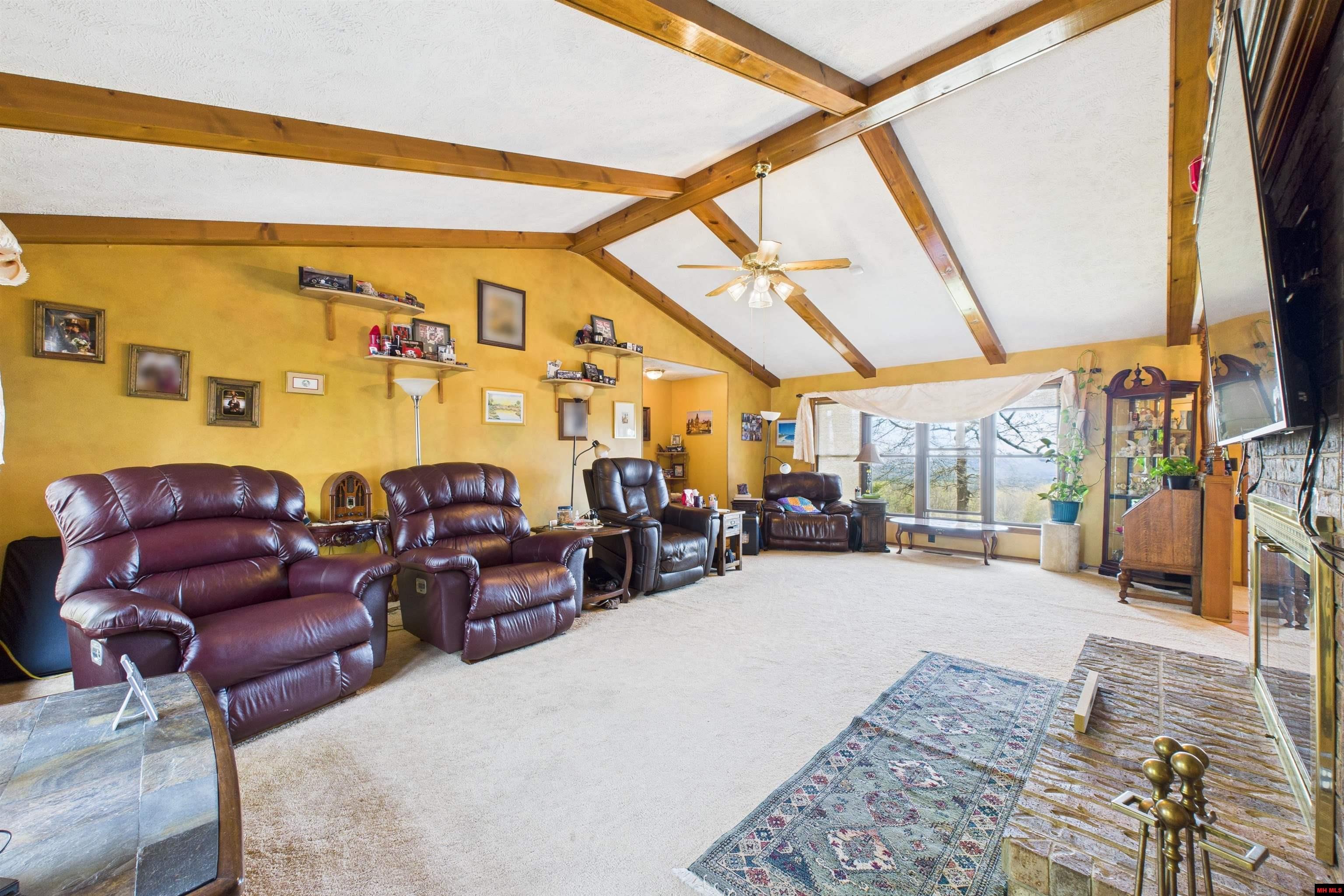 173 White River Drive