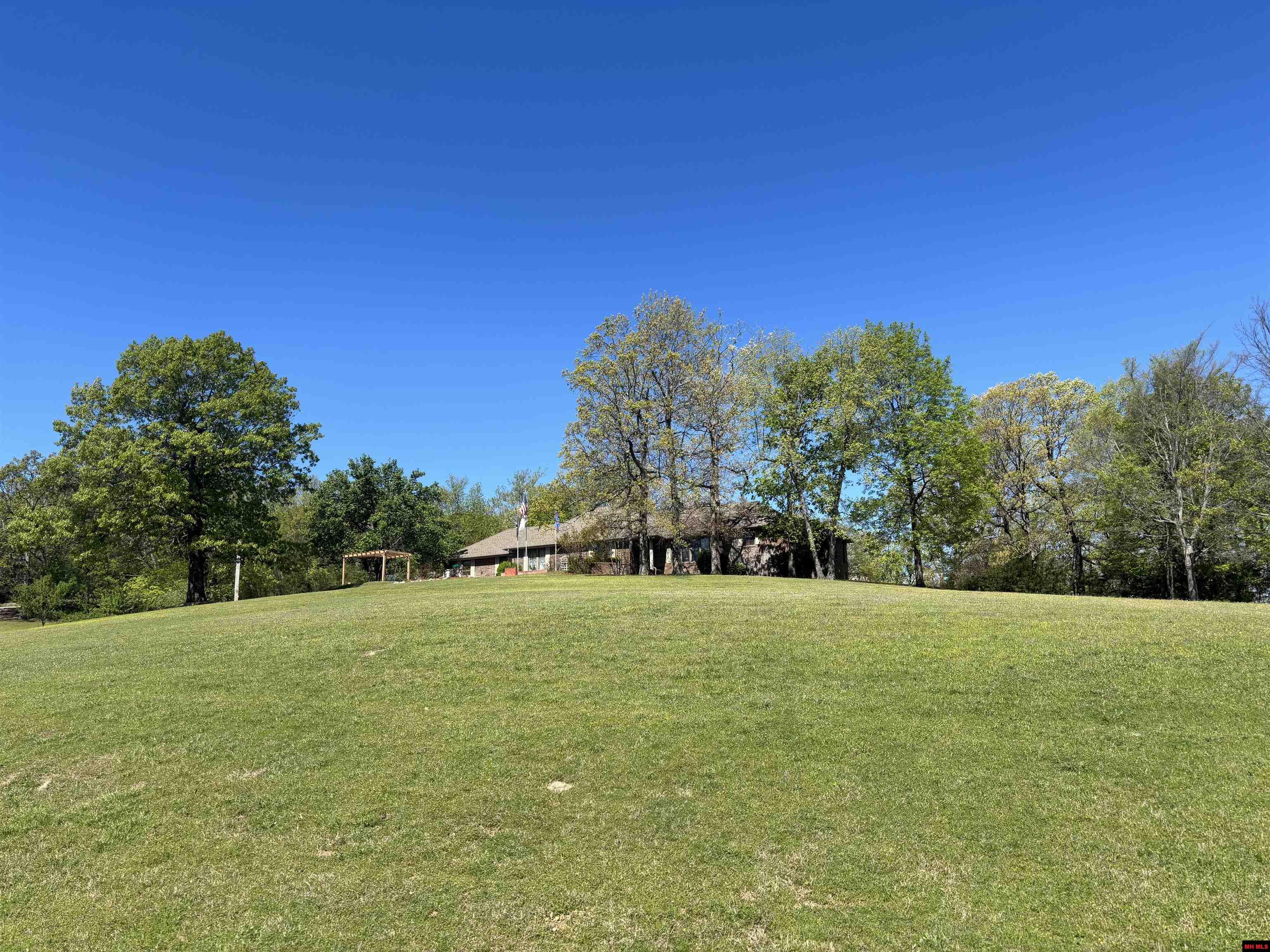 173 White River Drive
