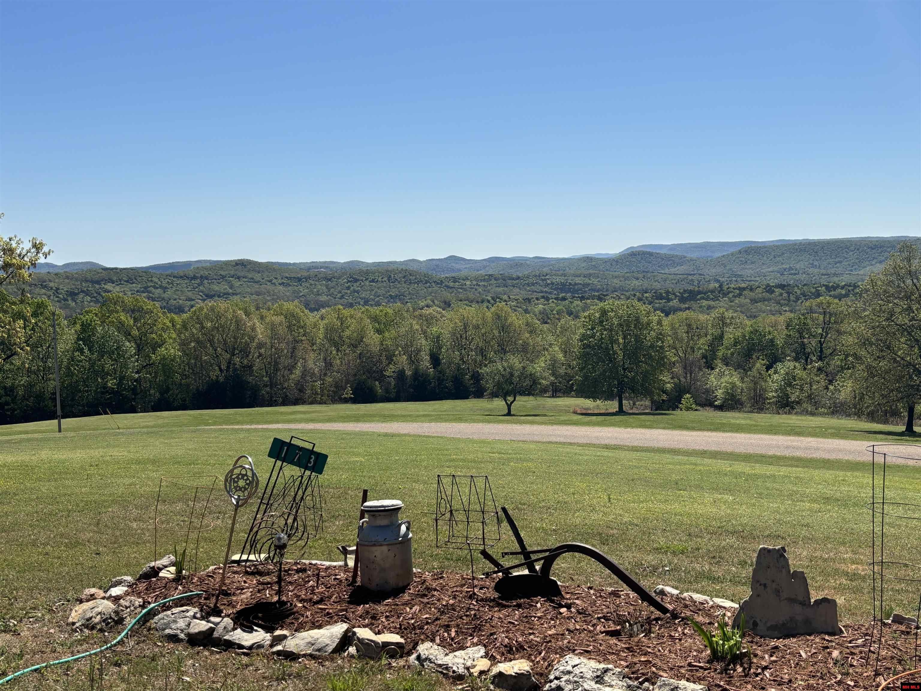 173 White River Drive