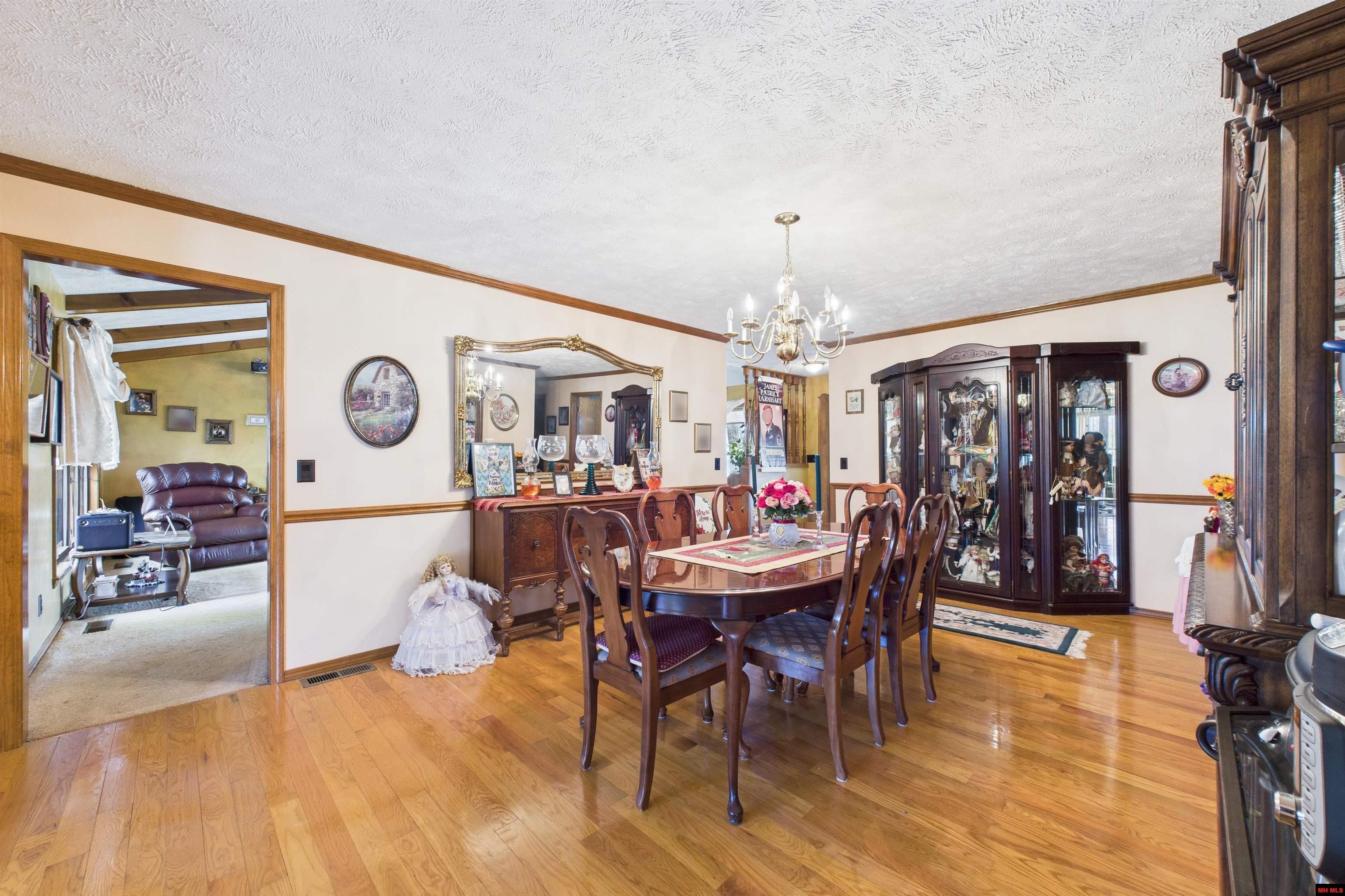 173 White River Drive