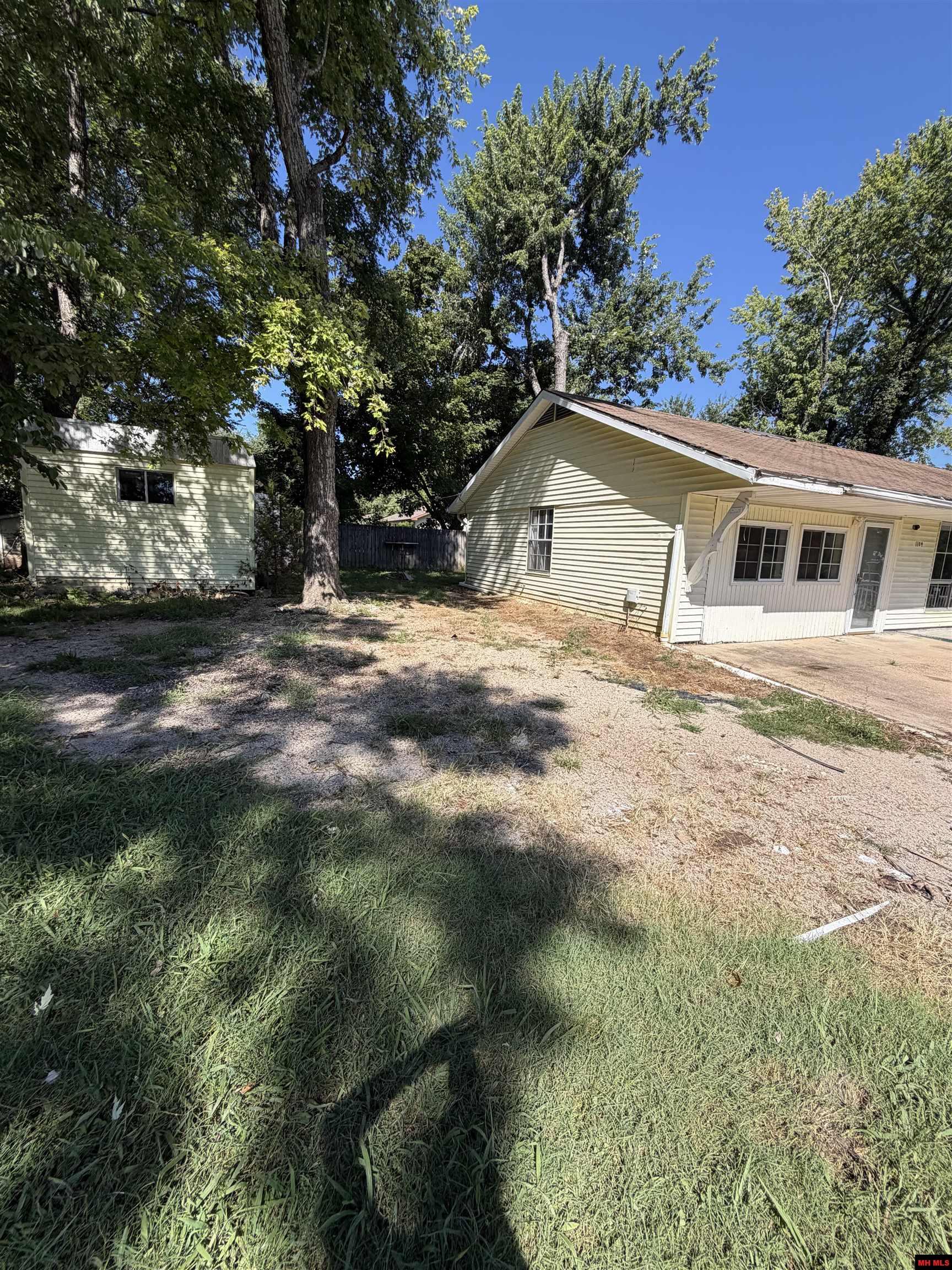 1104 Leonard Drive