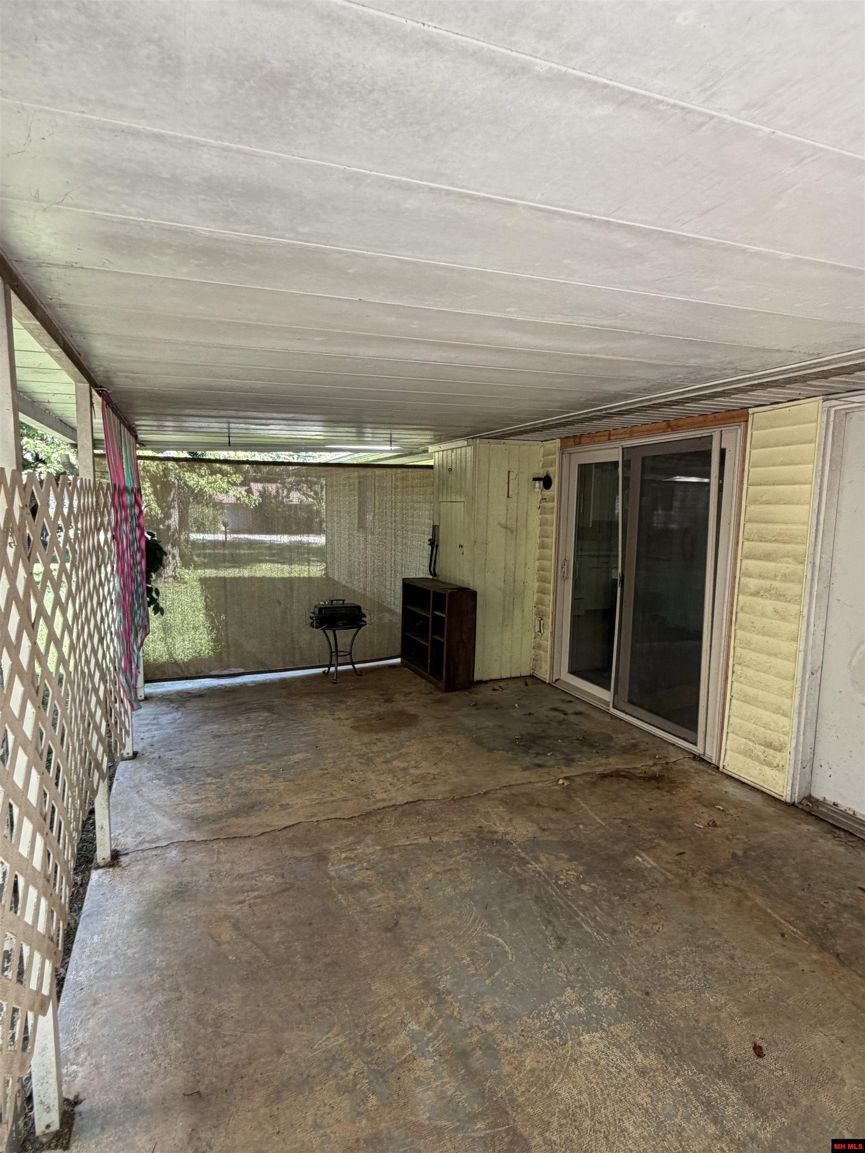1104 Leonard Drive