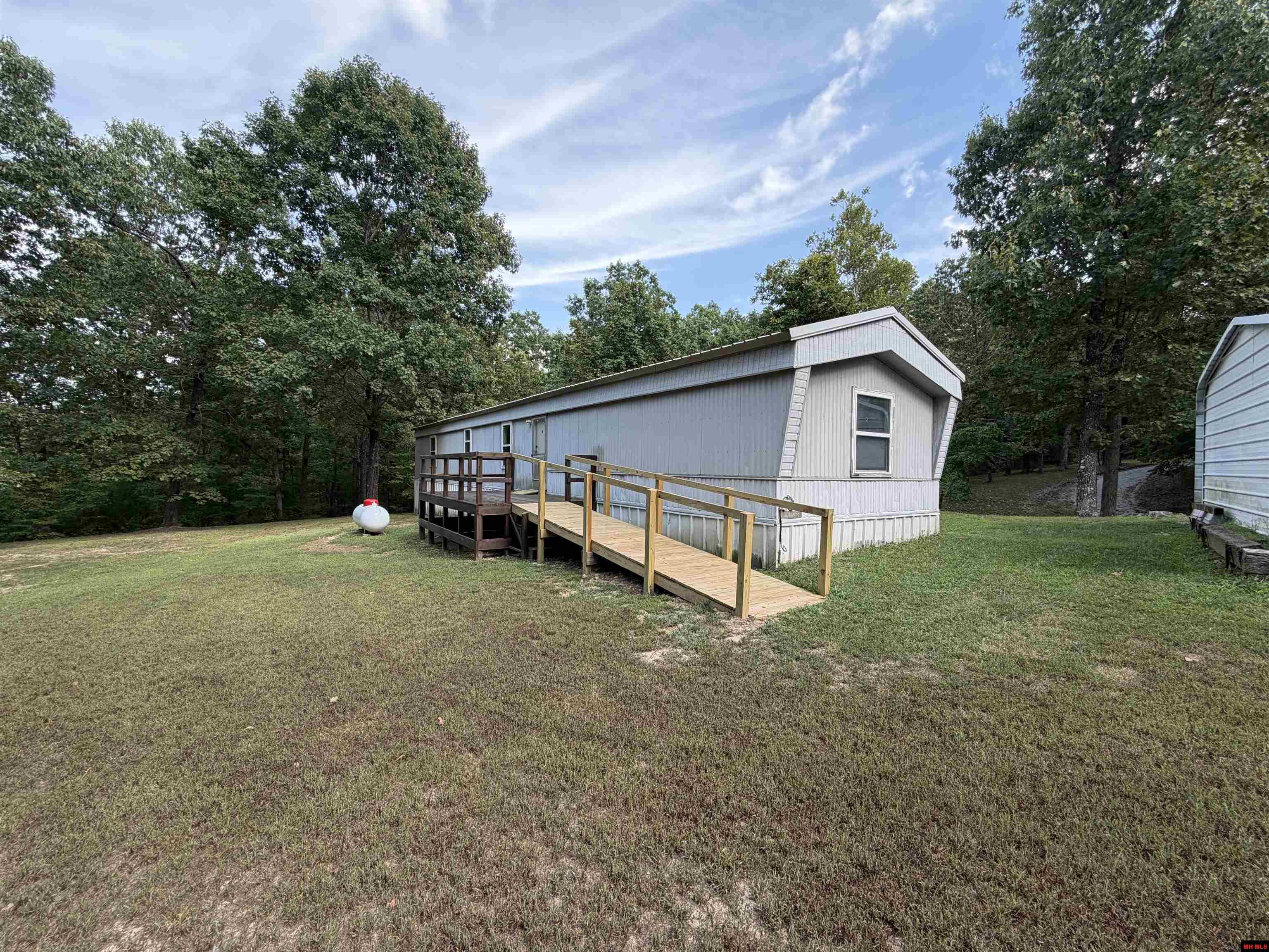 72 BERKSHIRE LANE Gainesville, AR