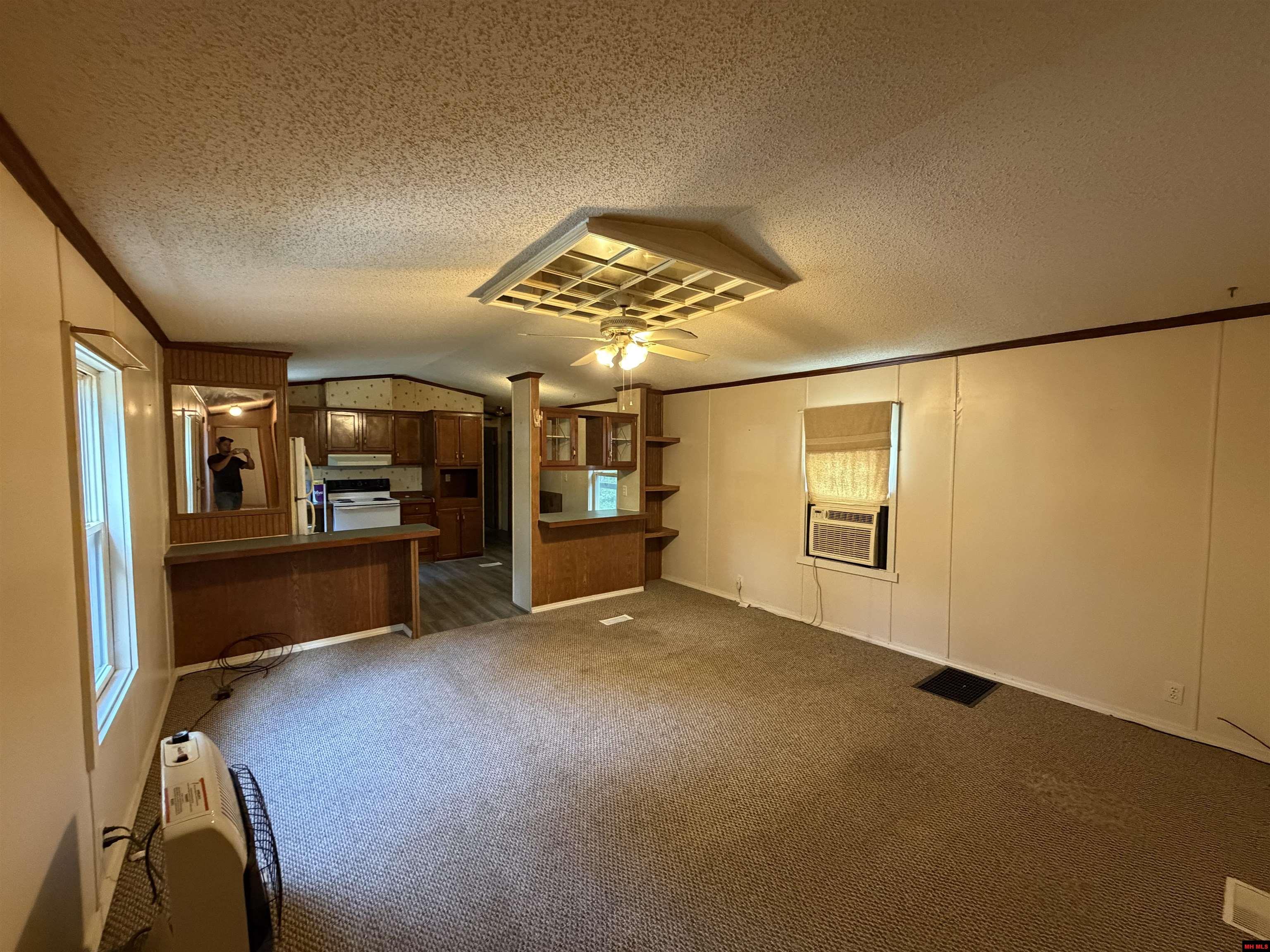 72 BERKSHIRE LANE Gainesville, AR