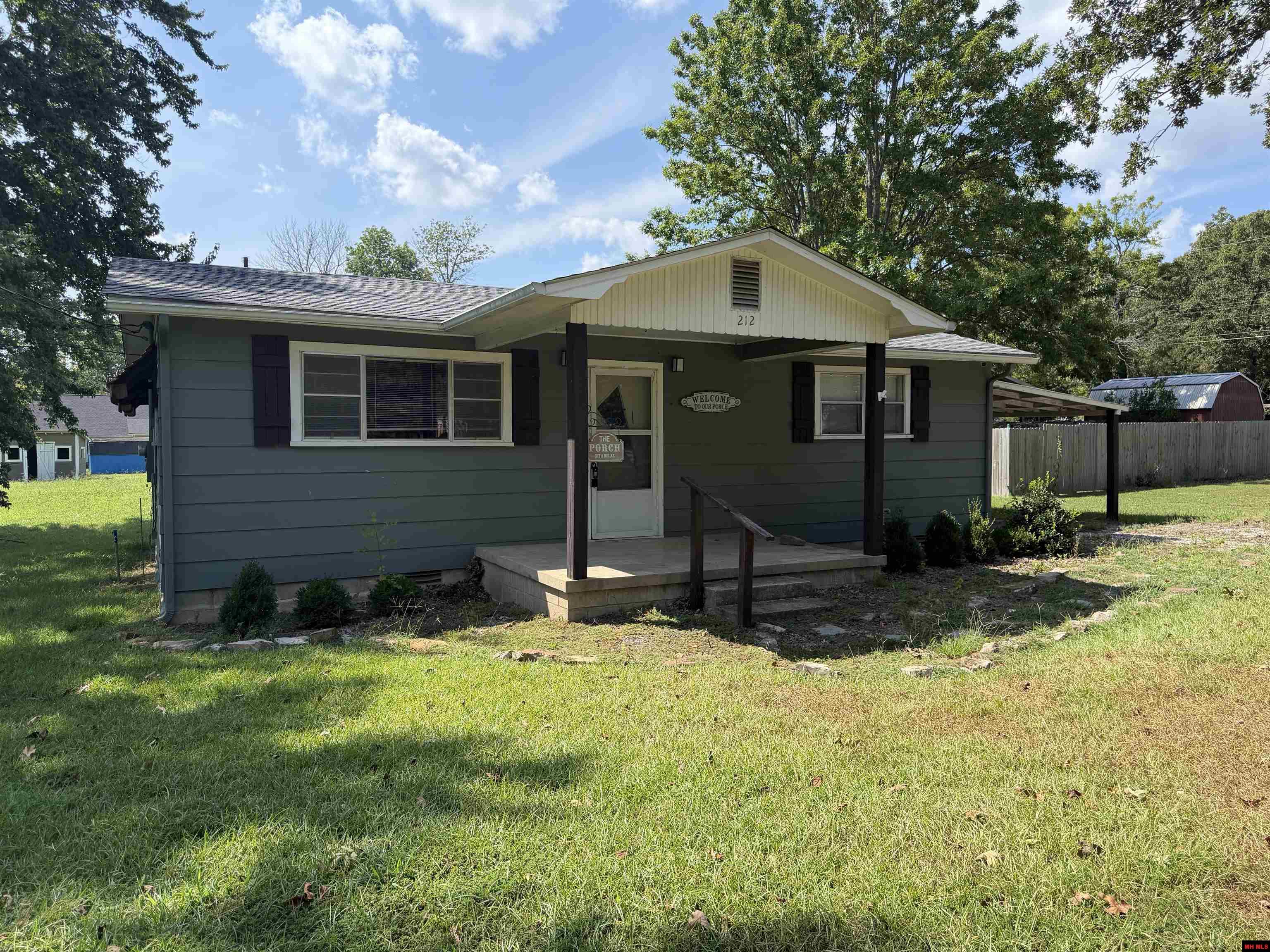 212 N UNION AVE. Mountain View, AR