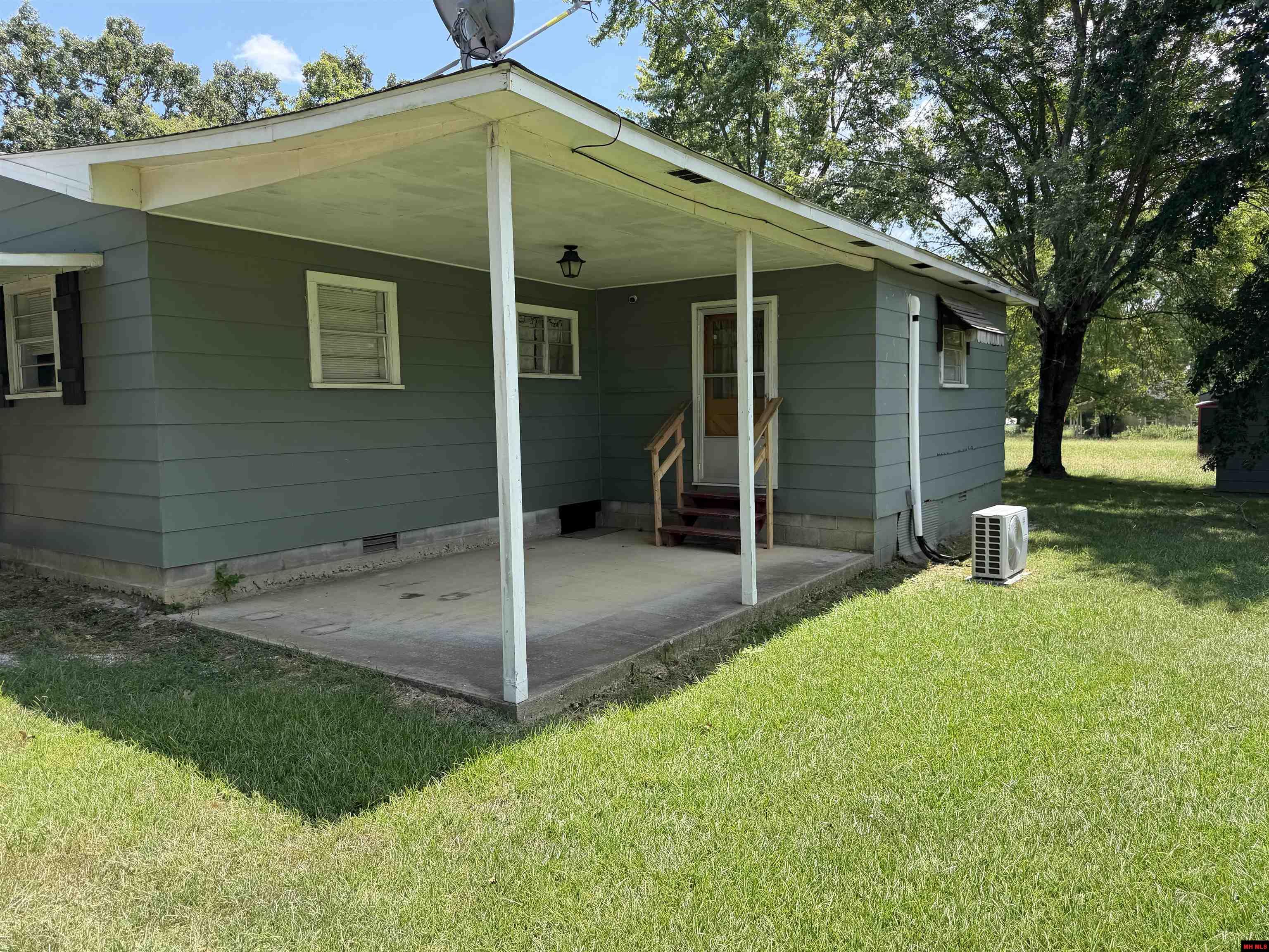 212 N UNION AVE. Mountain View, AR