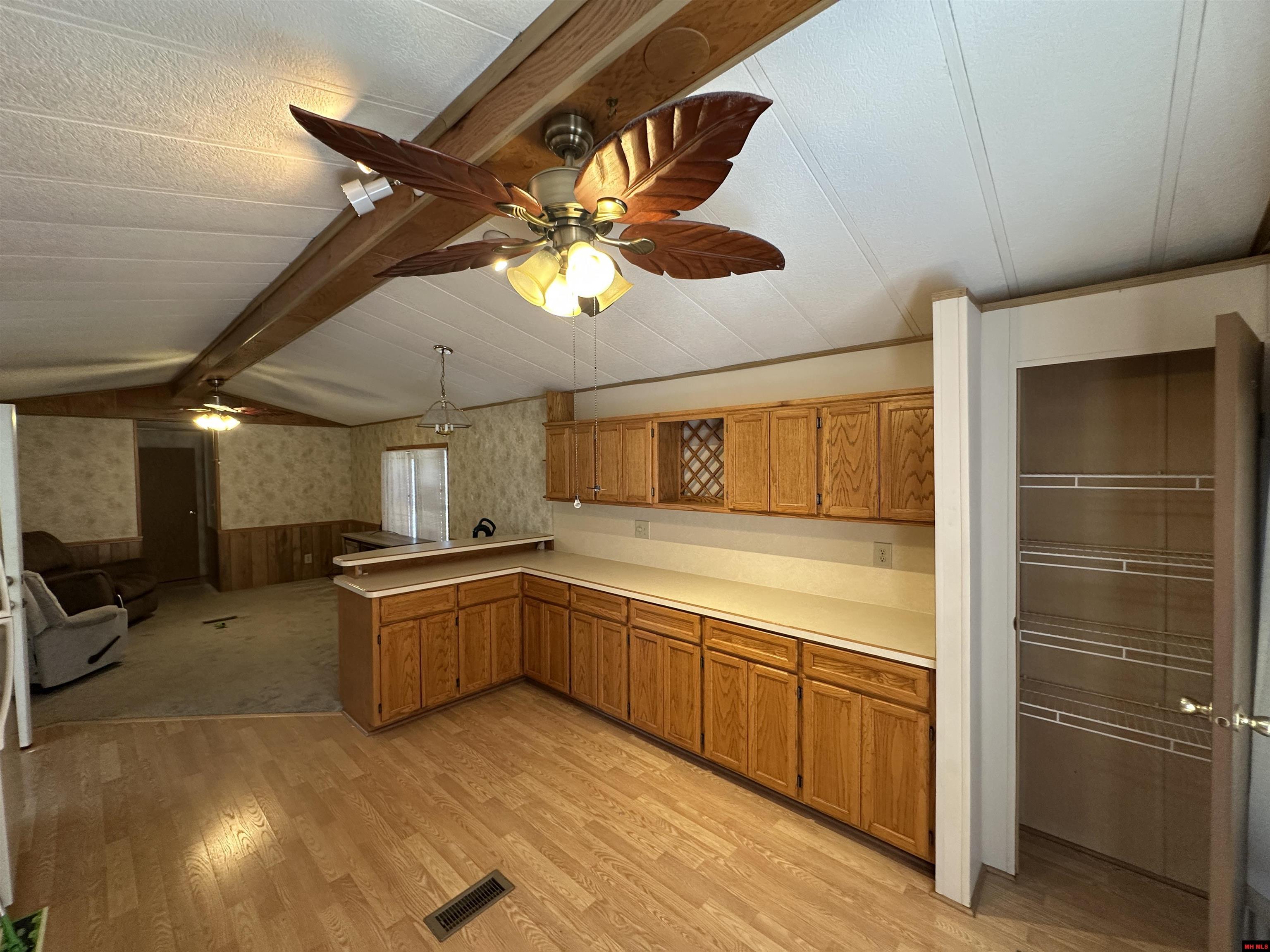 6 BENJAMIN DRIVE Mountain Home, AR