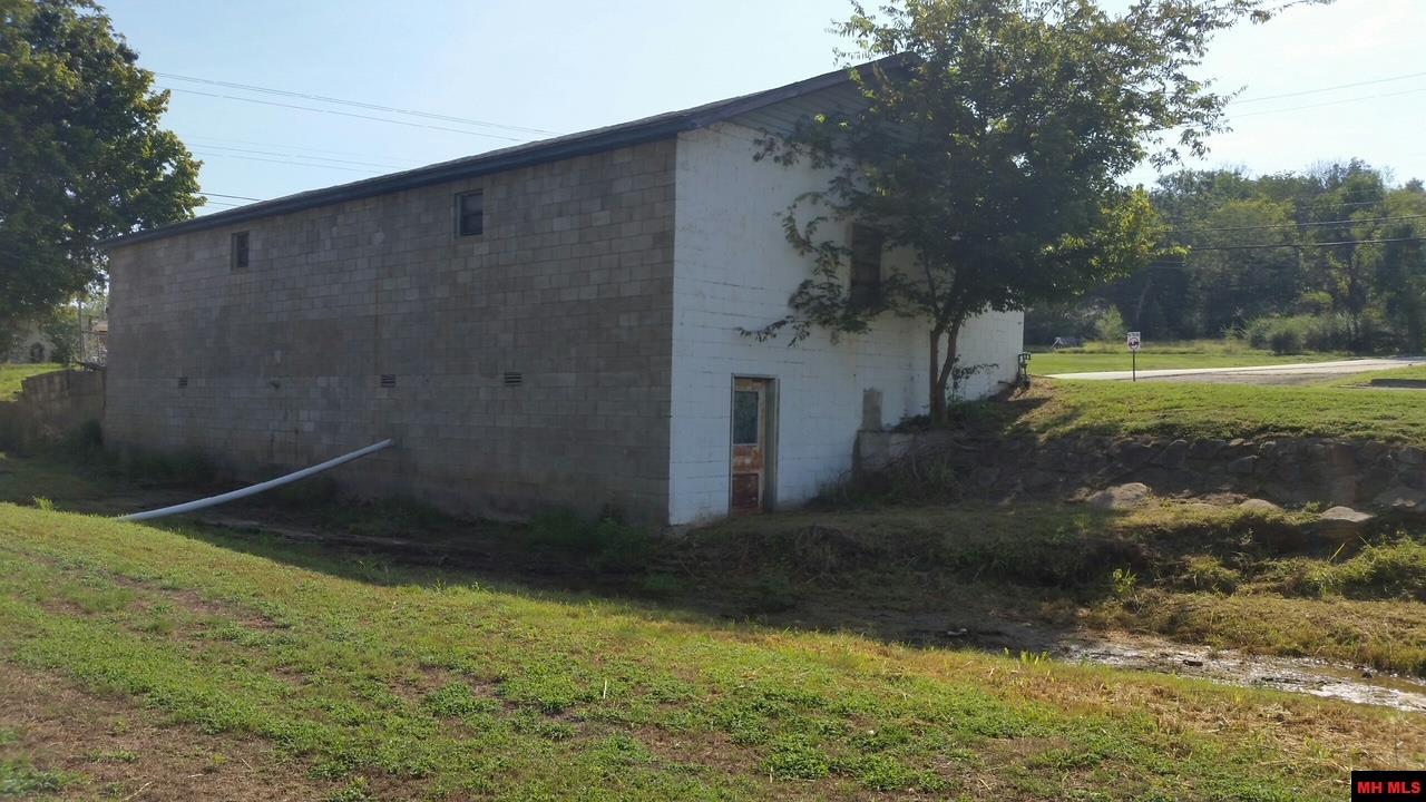 611 HWY 56 Calico Rock, AR