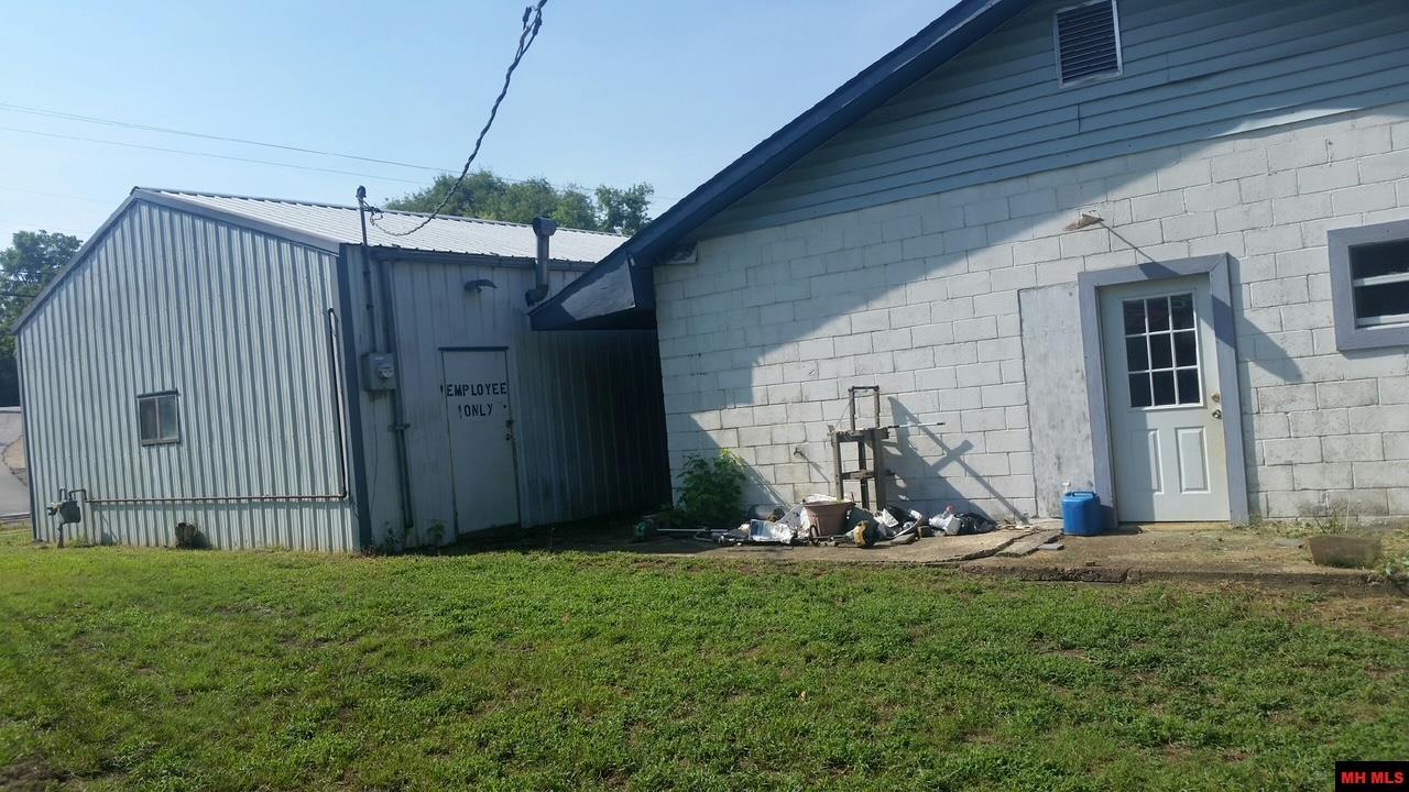 611 HWY 56 Calico Rock, AR