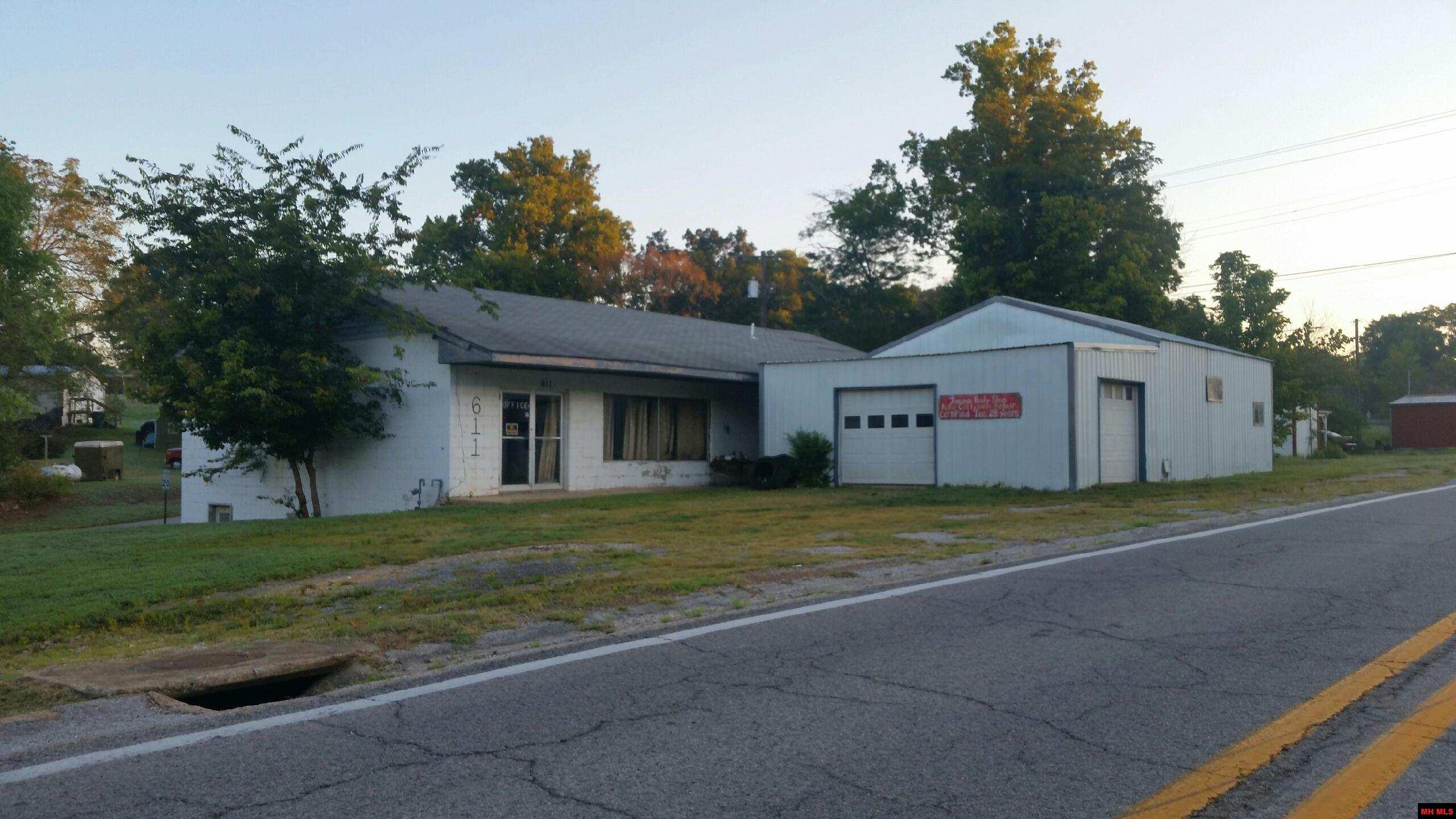 611 HWY 56 Calico Rock, AR
