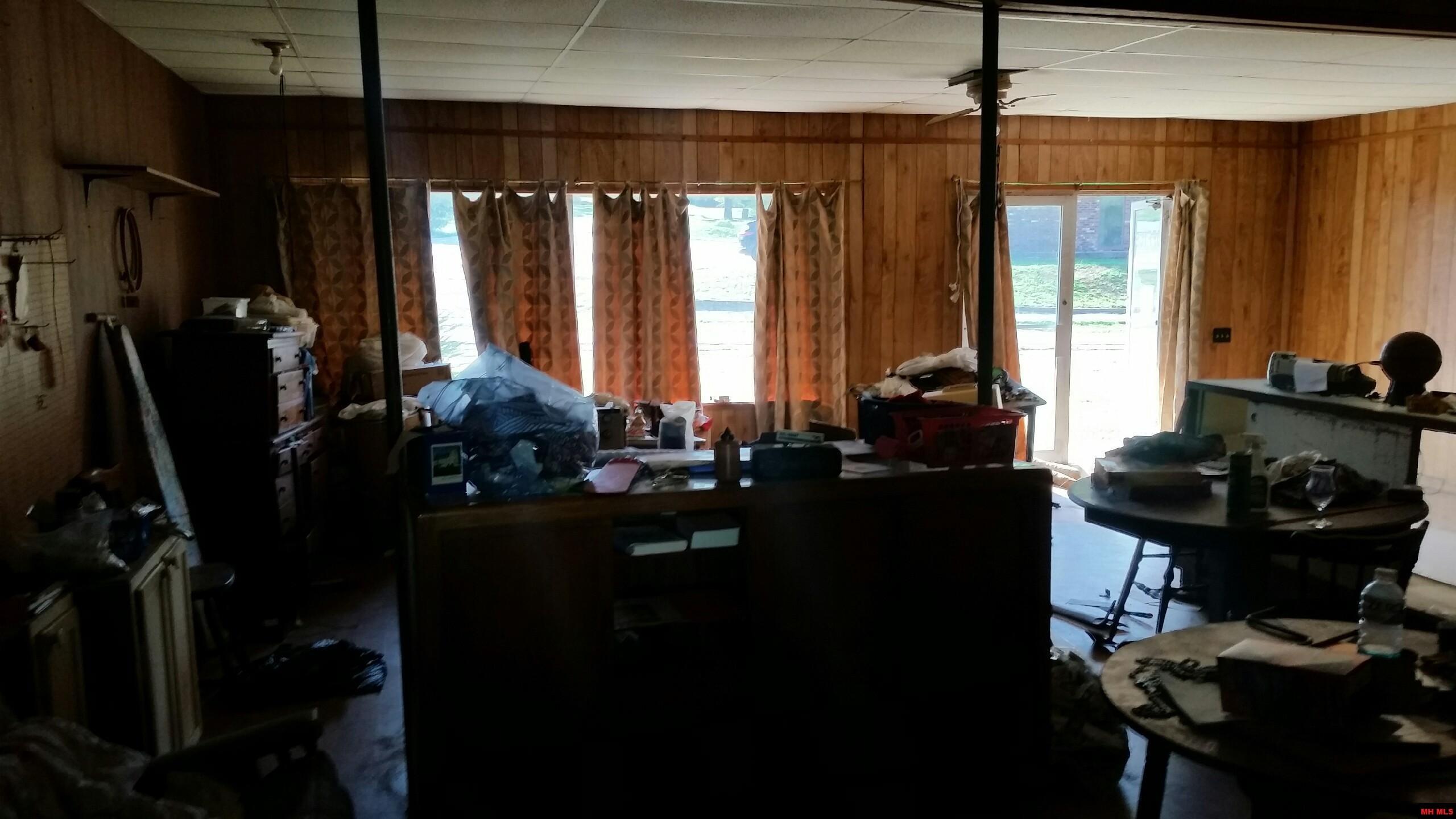 611 HWY 56 Calico Rock, AR