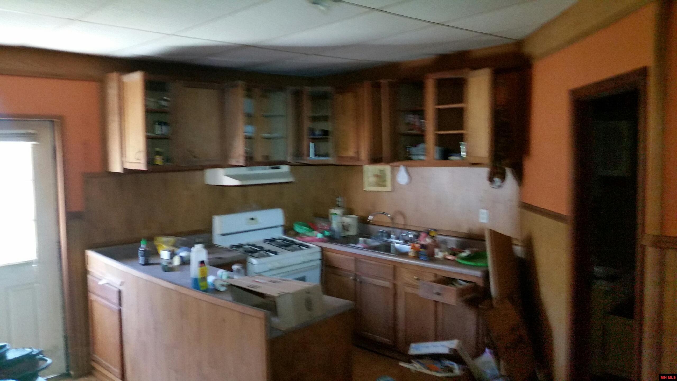 611 HWY 56 Calico Rock, AR