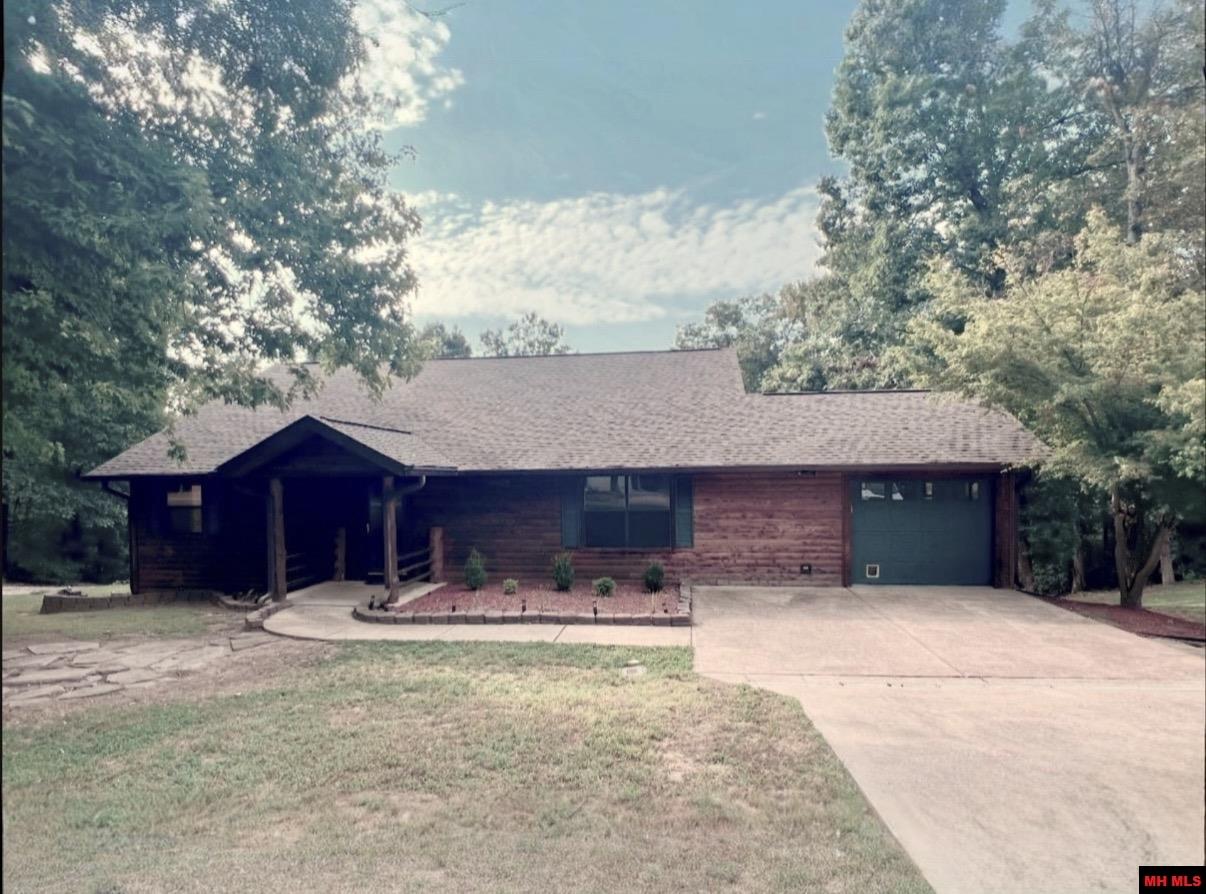 663 Heritage Oaks Drive