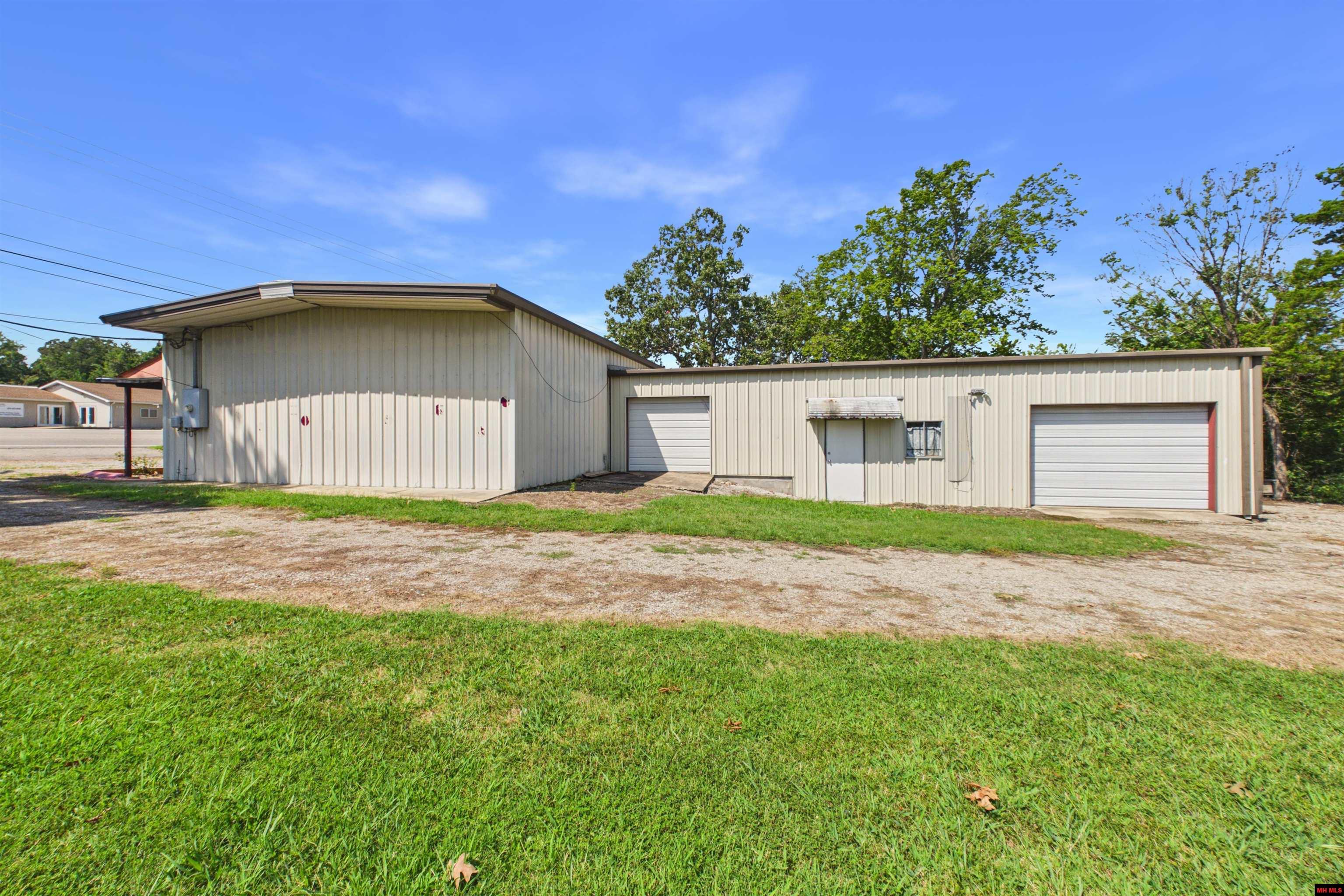 2479 Hwy 5 North