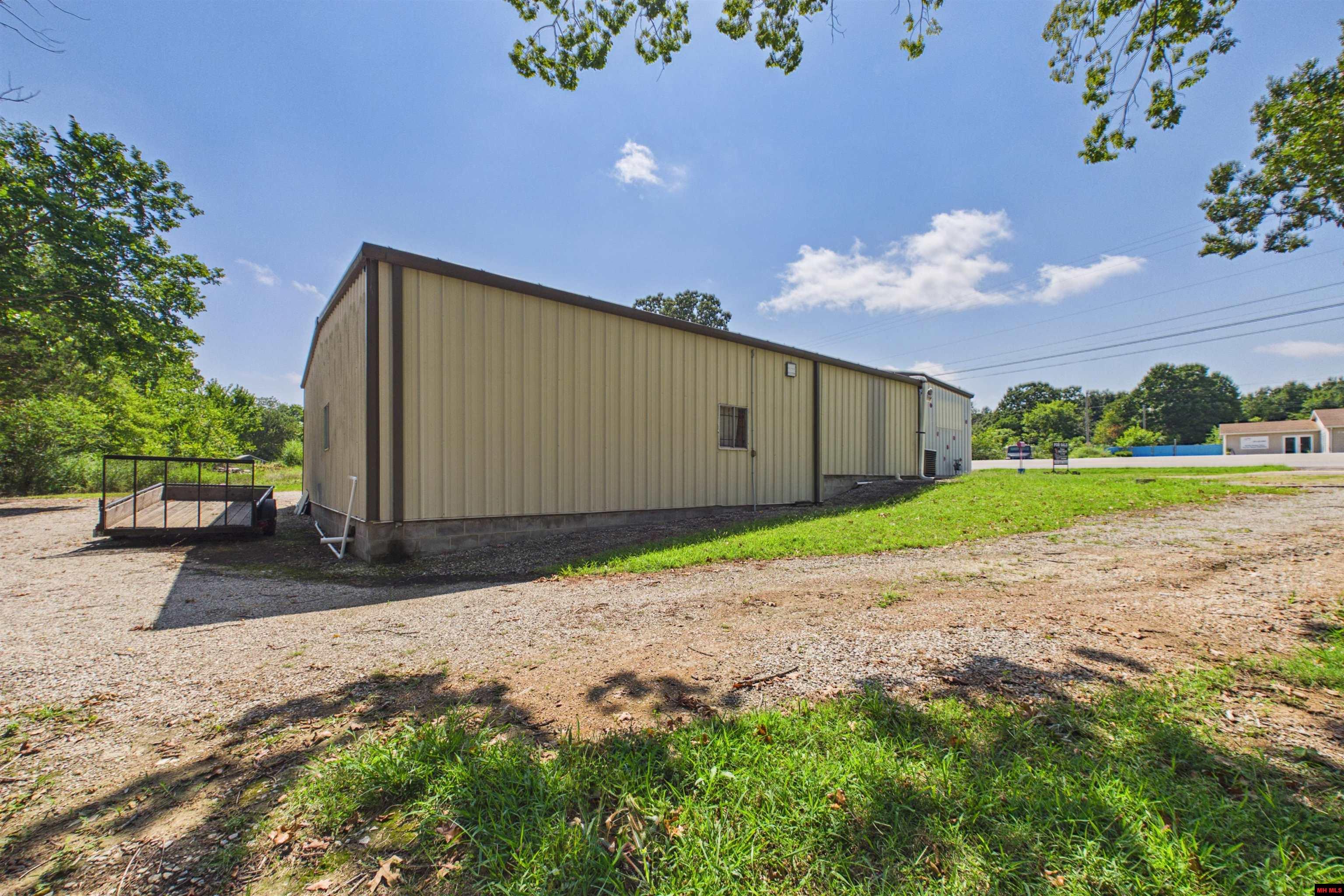 2479 Hwy 5 North