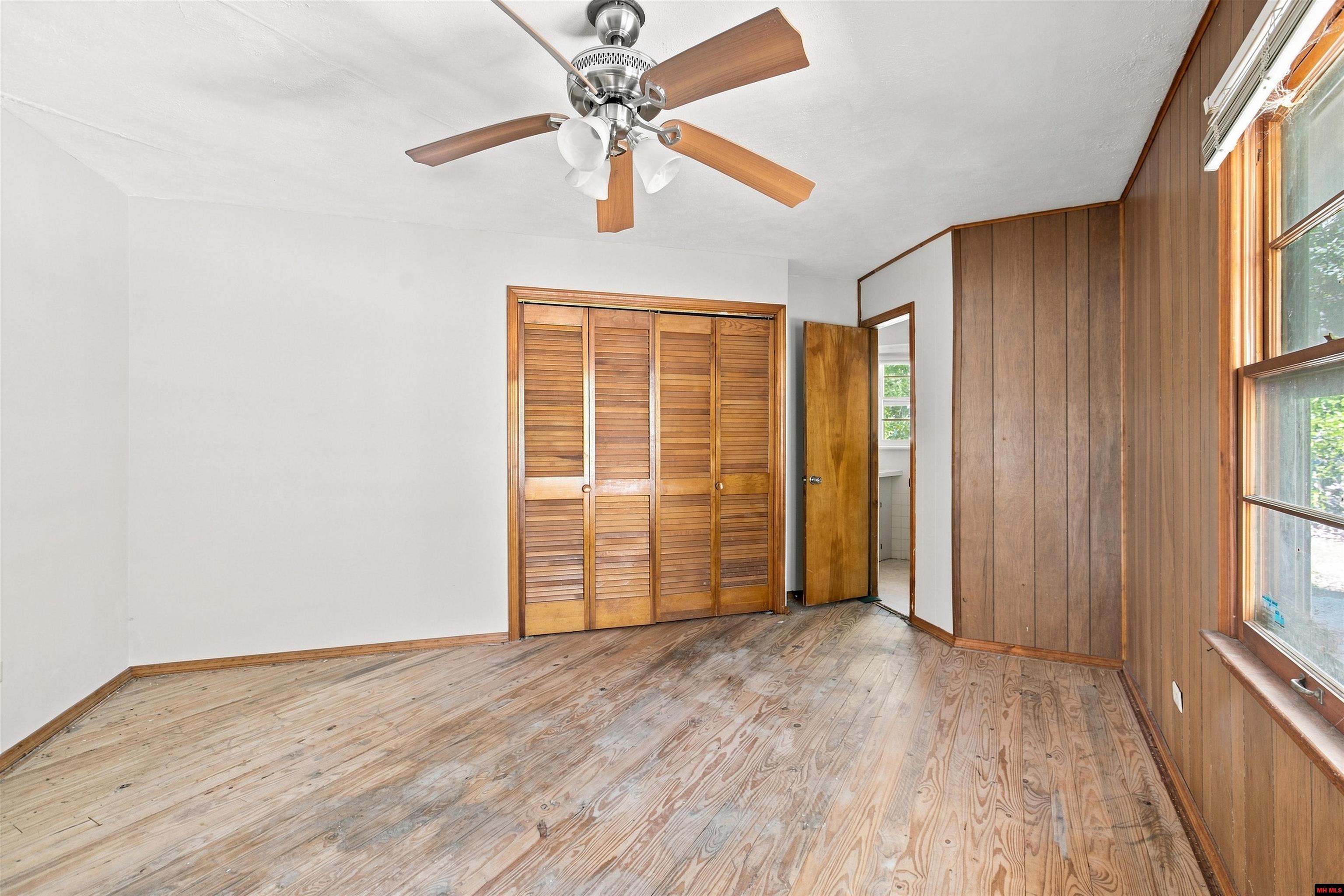 542 CAPEWOOD LANE Midway, AR