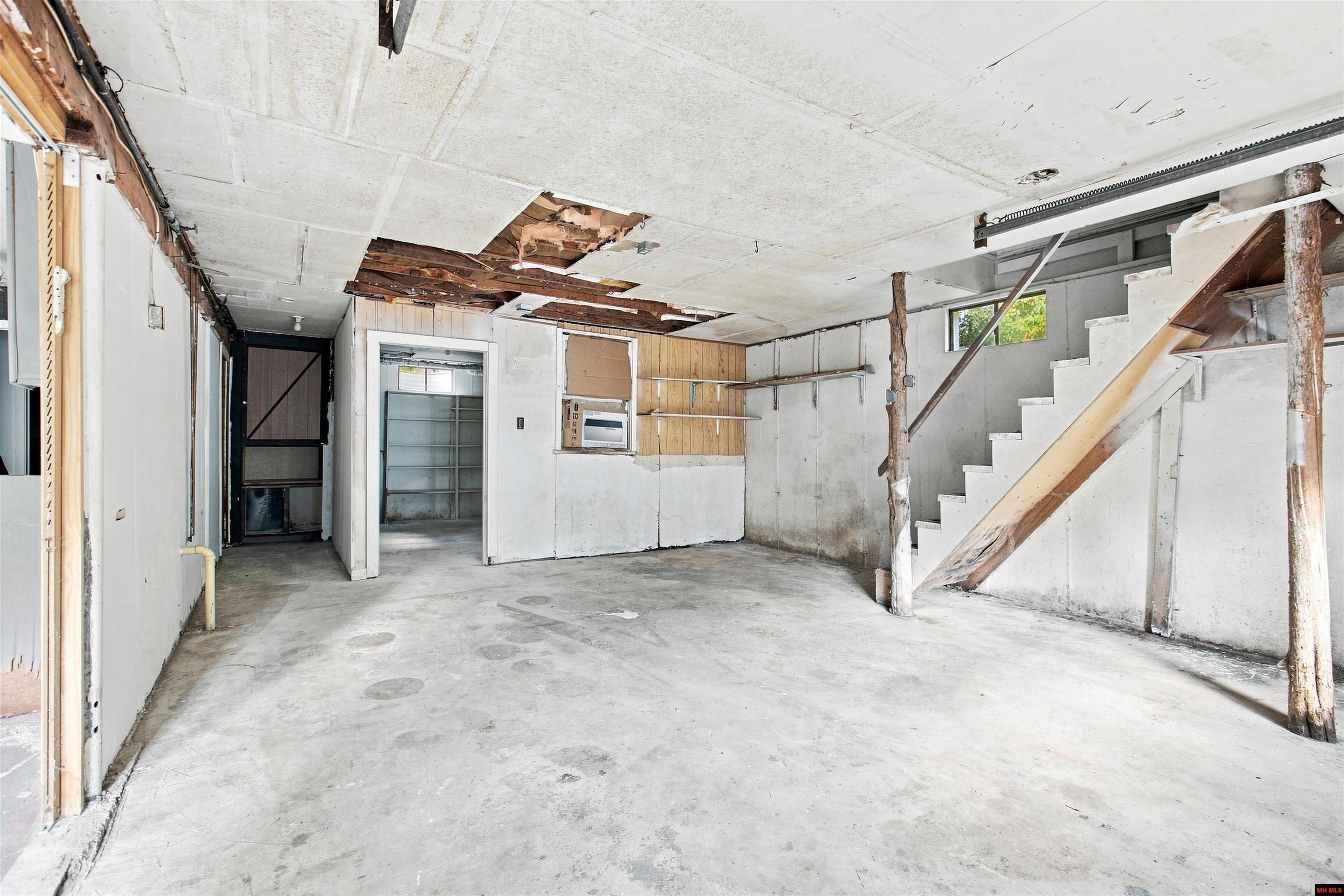 542 CAPEWOOD LANE Midway, AR