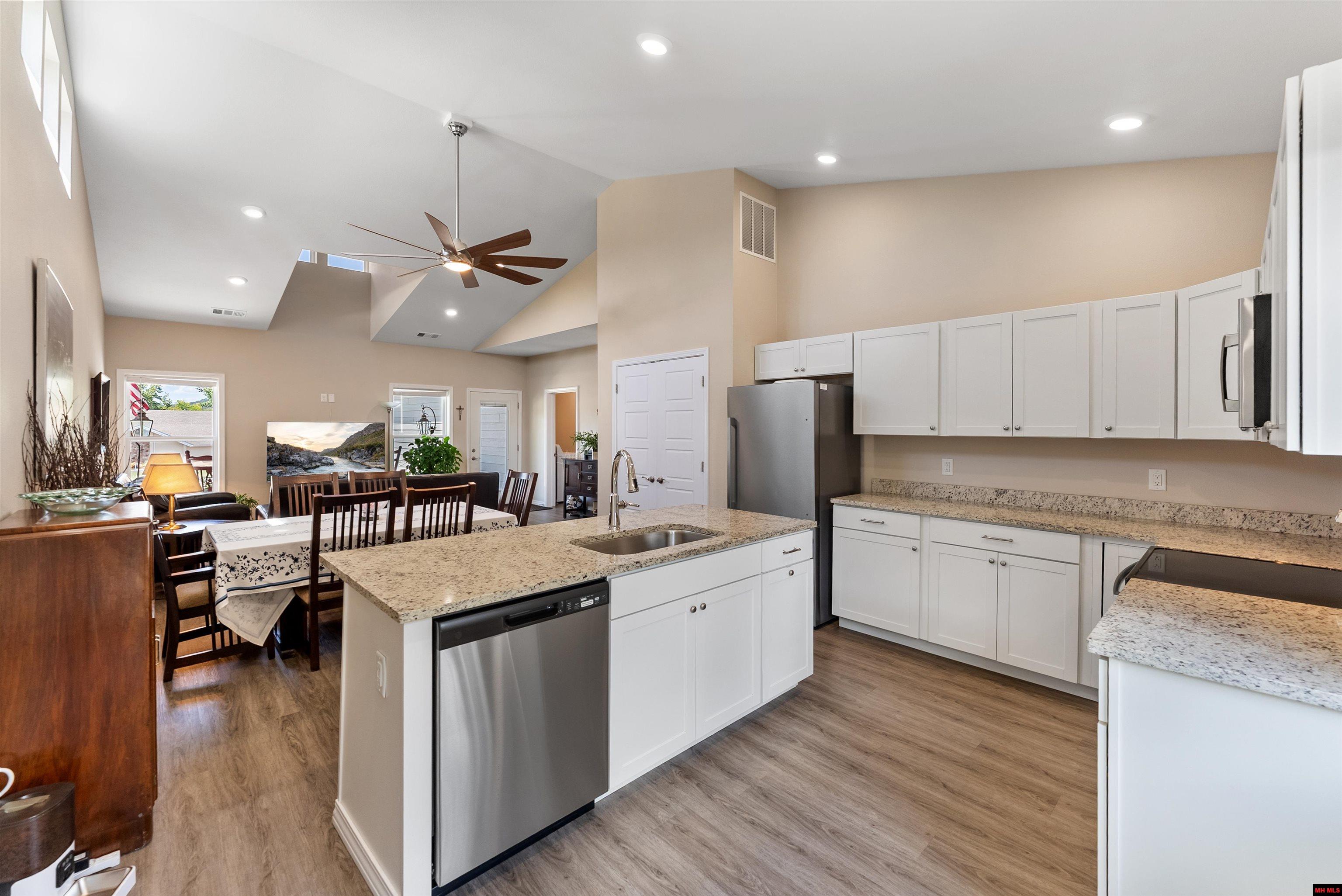 303-1 6TH Street