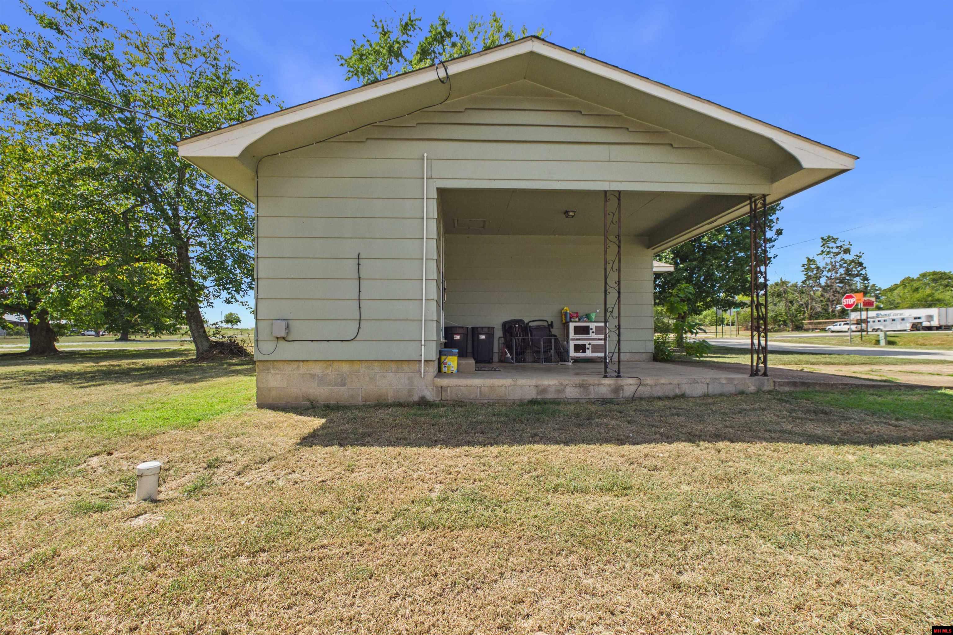 9644 HWY 62 Viola, AR
