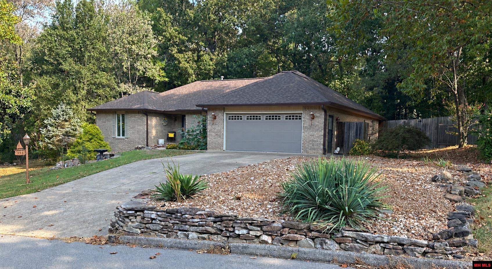 553 NORTHPOINTE DRIVE Mountain Home, AR
