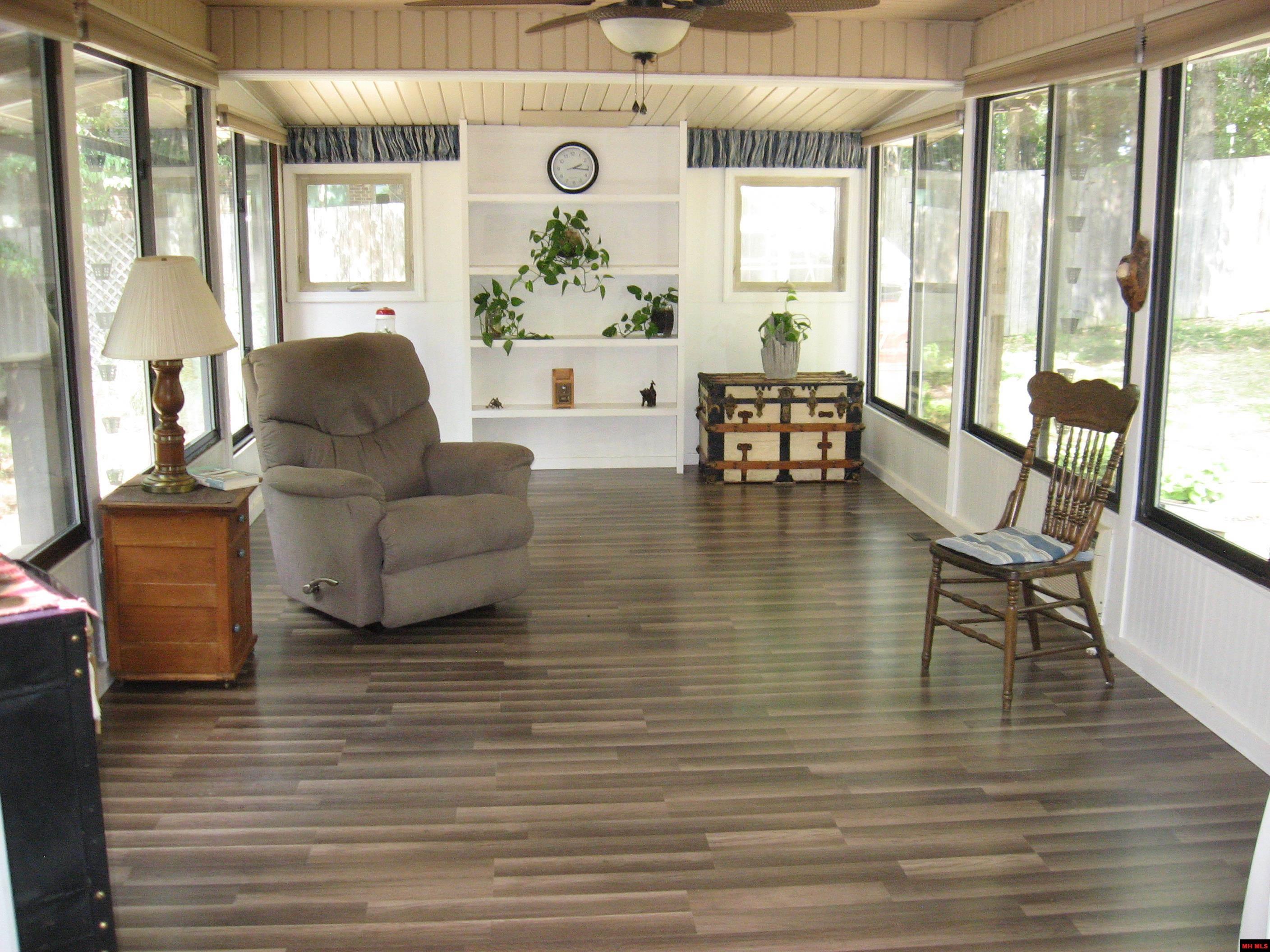 553 NORTHPOINTE DRIVE Mountain Home, AR