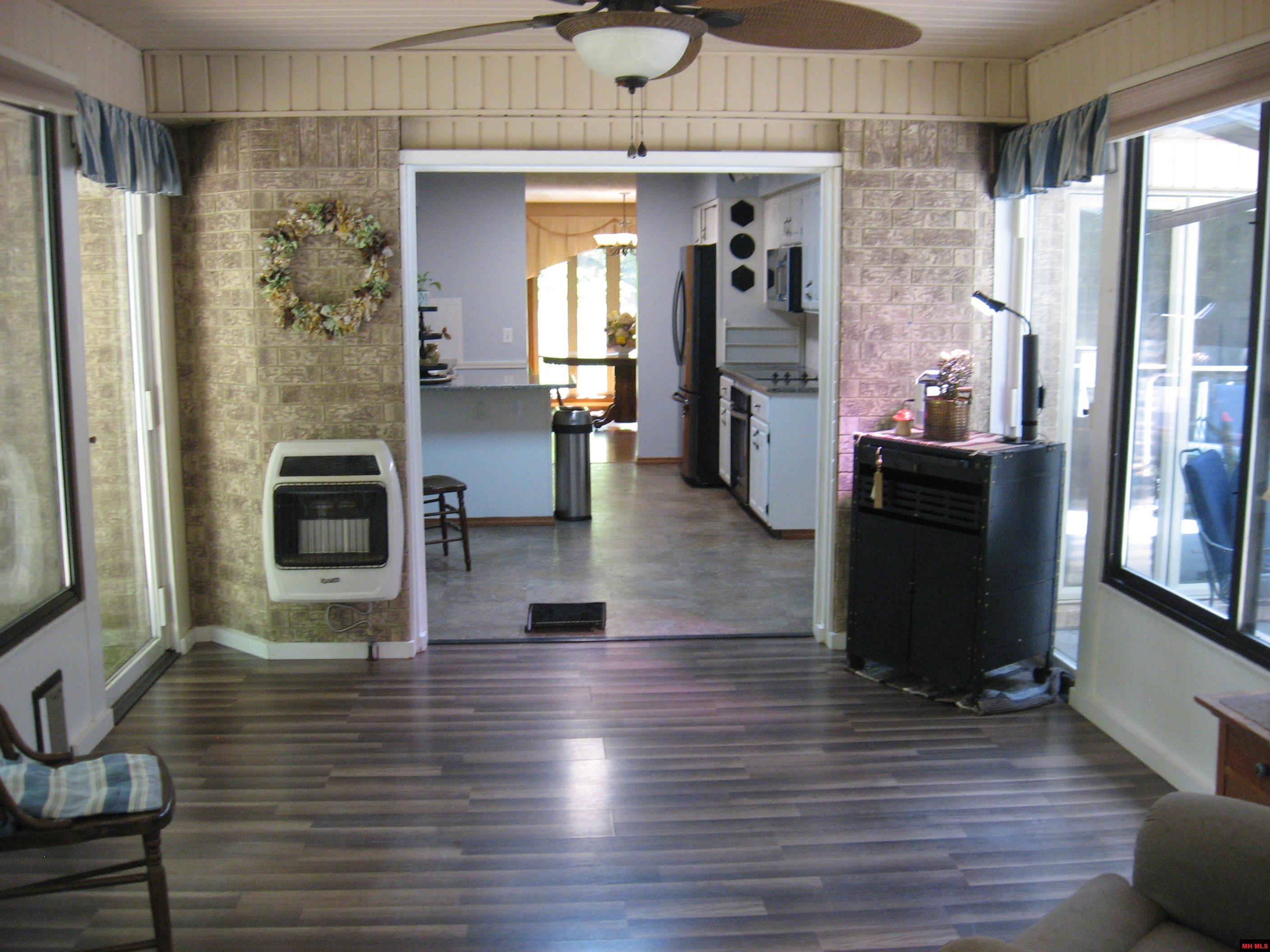 553 NORTHPOINTE DRIVE Mountain Home, AR