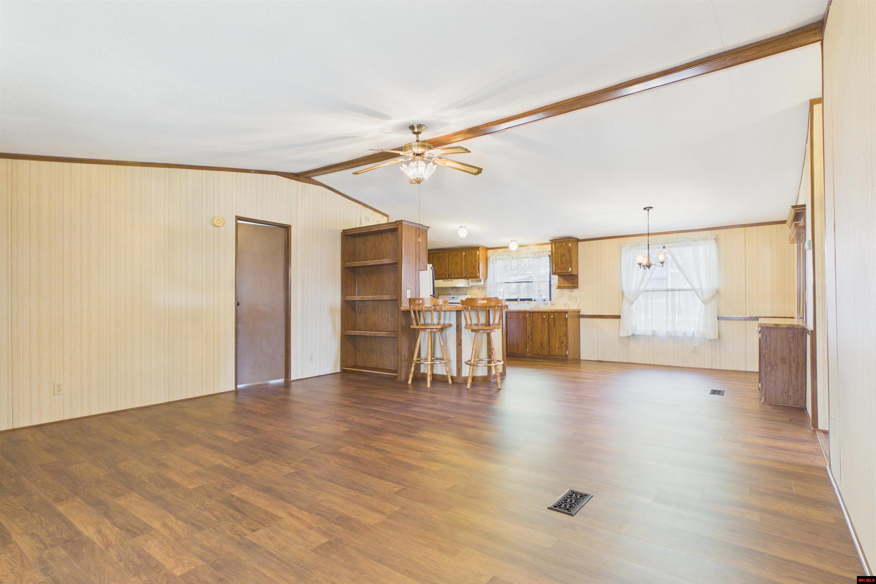 32 NORA COURT Mountain Home, AR